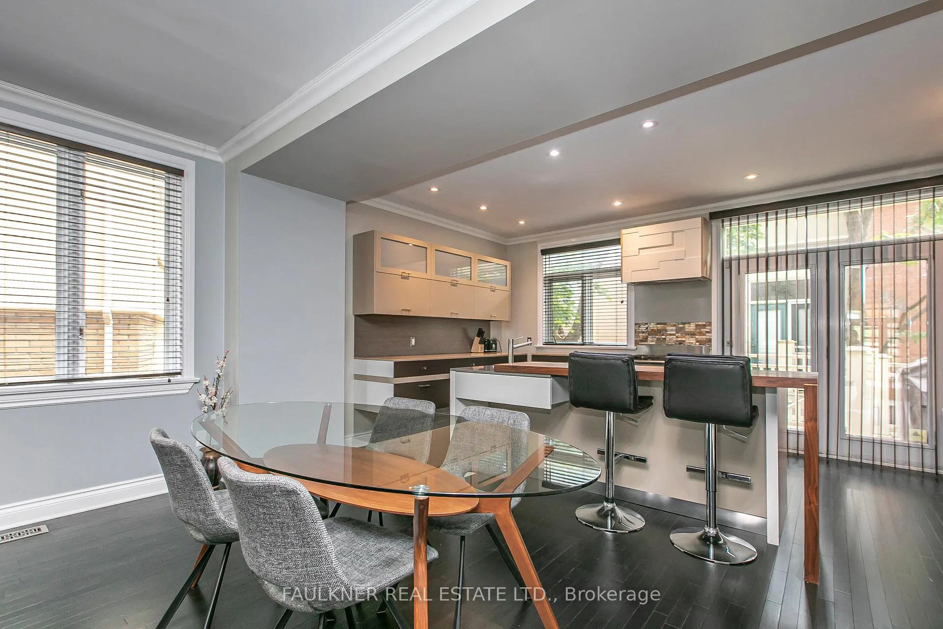 Photo 9 of 403A Echo Drive, Ottawa, Ottawa East — HOMEH