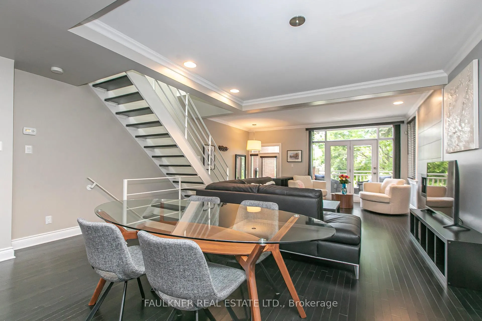 Photo 10 of 403A Echo Drive, Ottawa, Ottawa East — HOMEH