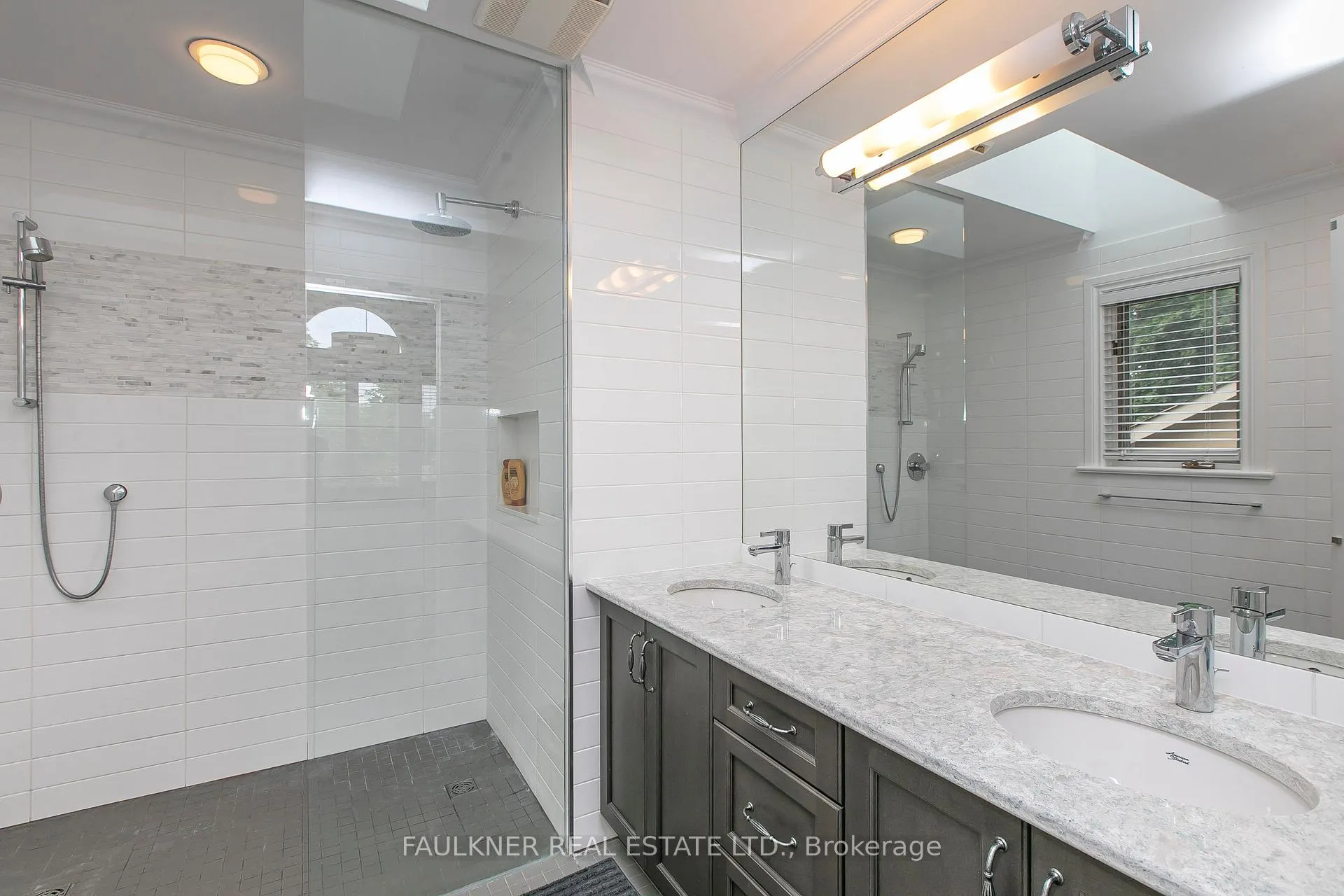 Photo 18 of 403A Echo Drive, Ottawa, Ottawa East — HOMEH
