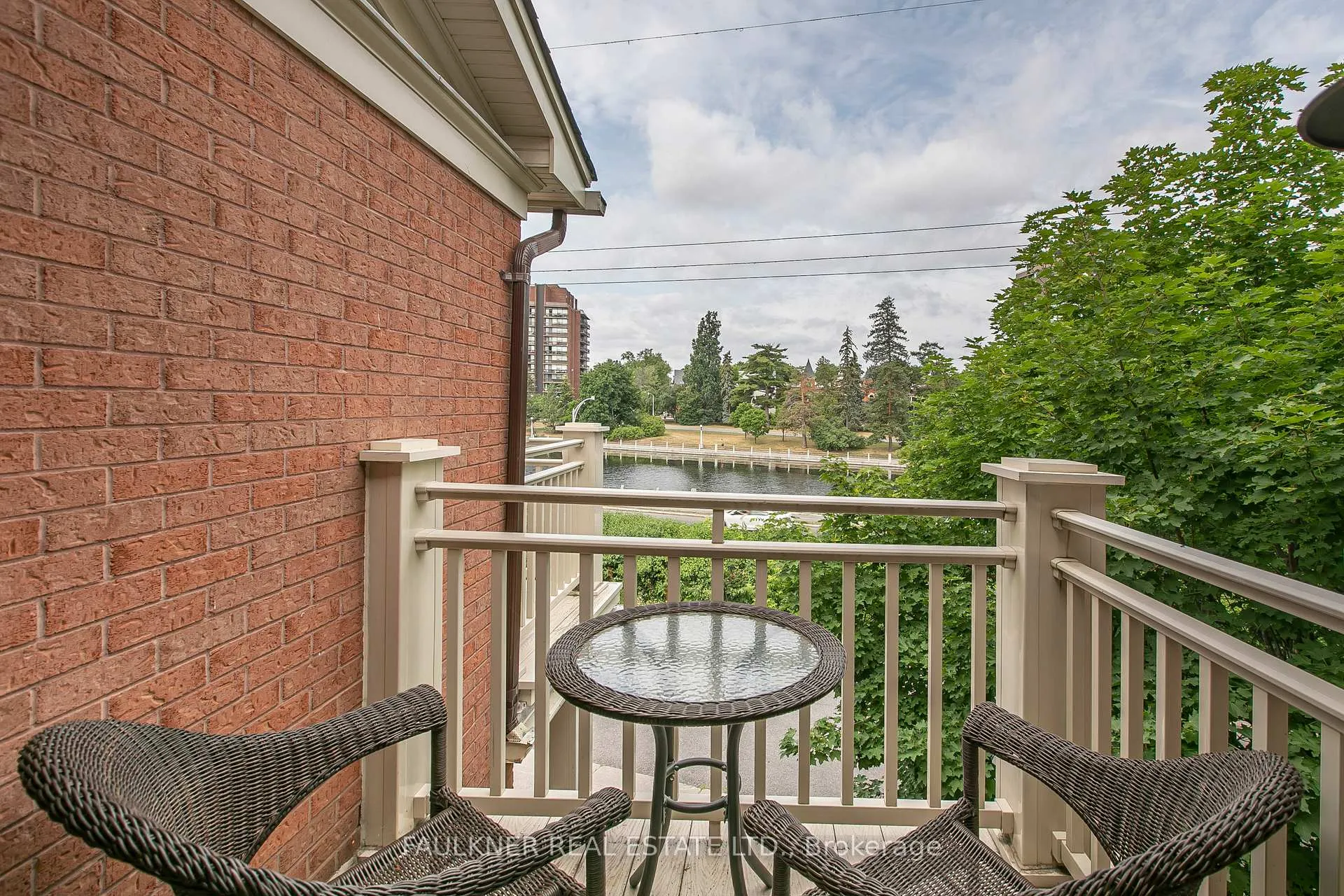 Photo 20 of 403A Echo Drive, Ottawa, Ottawa East — HOMEH