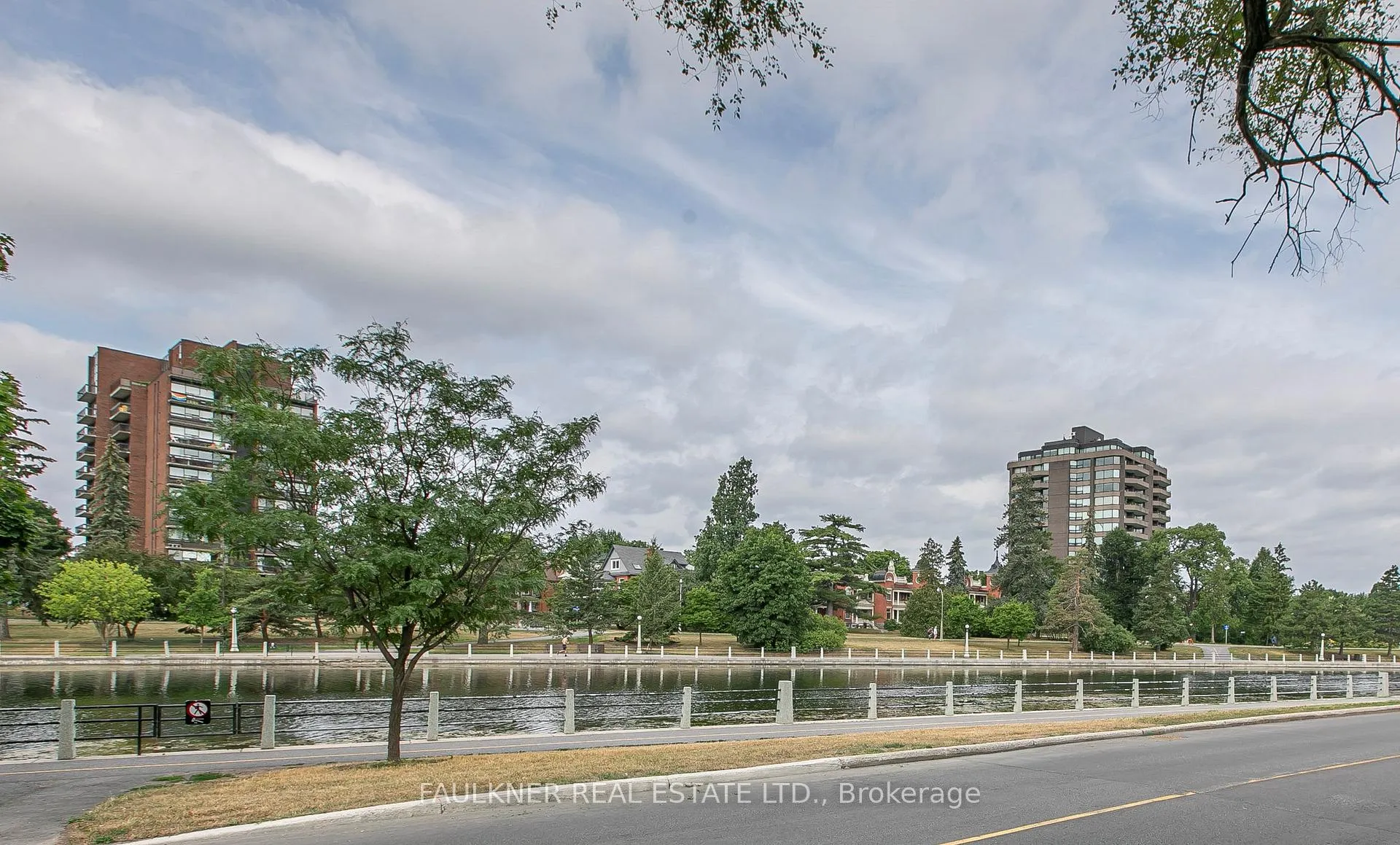 Photo 29 of 403A Echo Drive, Ottawa, Ottawa East — HOMEH