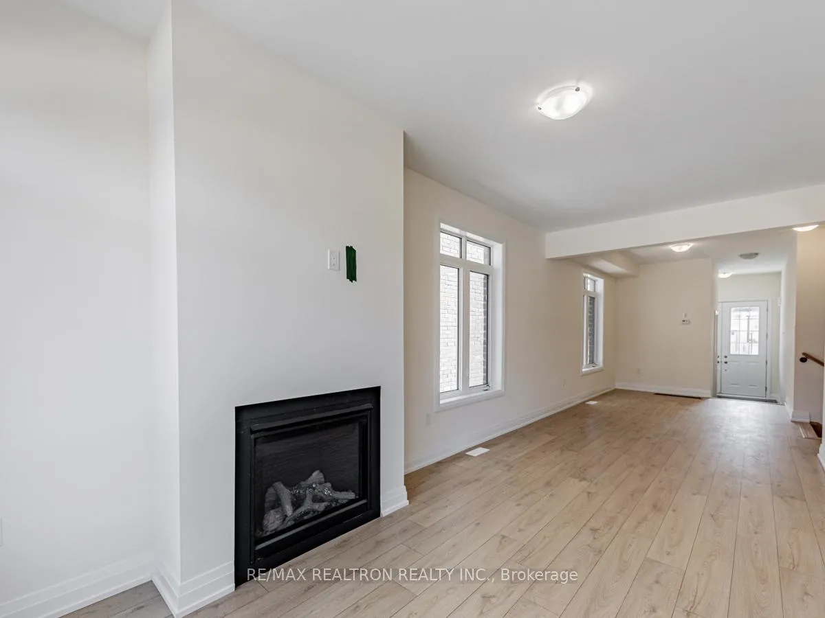Photo 9 of 18 Daffodil Road, Springwater, Minesing — HOMEH