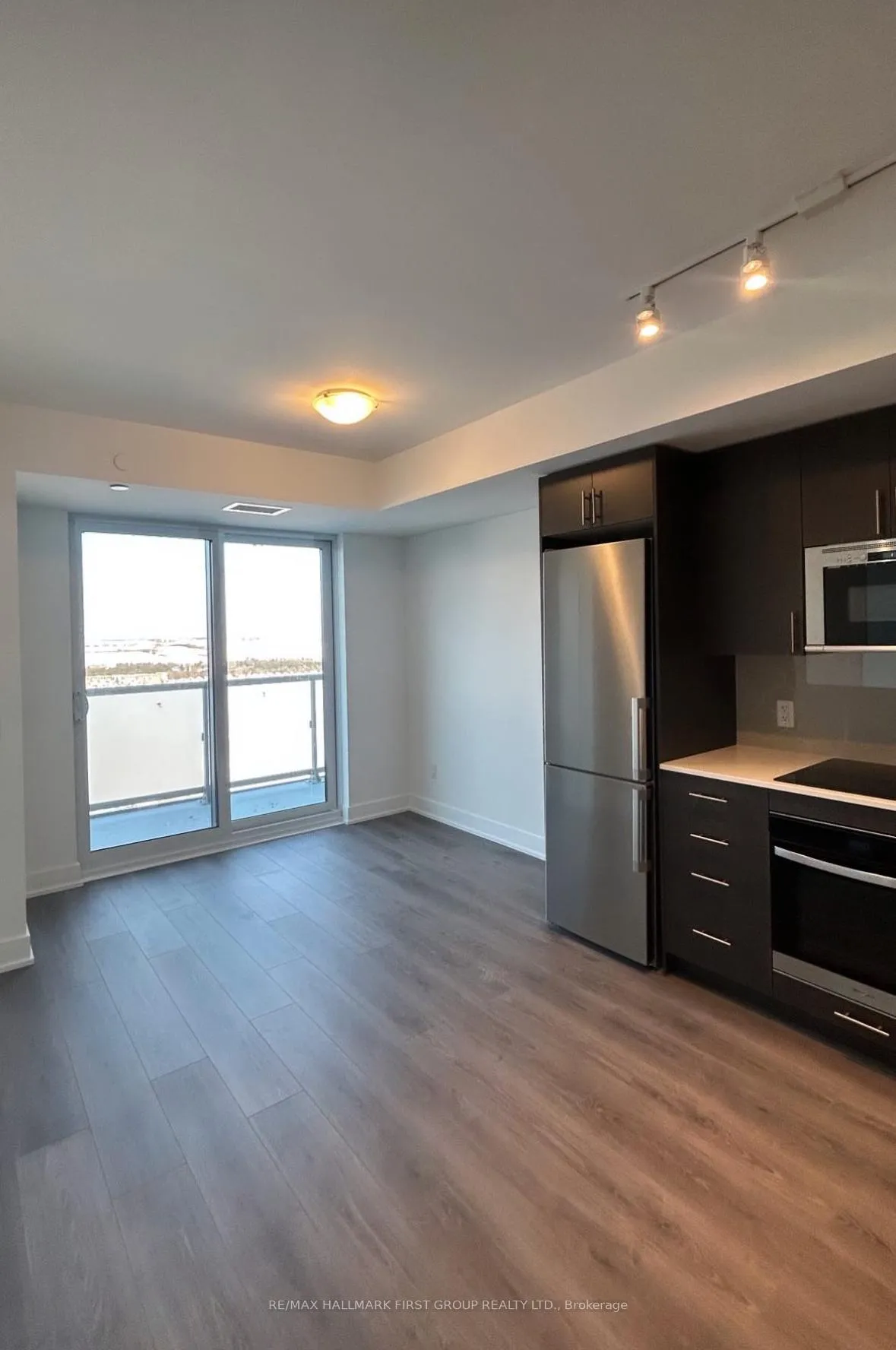 Photo 6 of 2545 Simcoe St N, Oshawa, Windfields — HOMEH