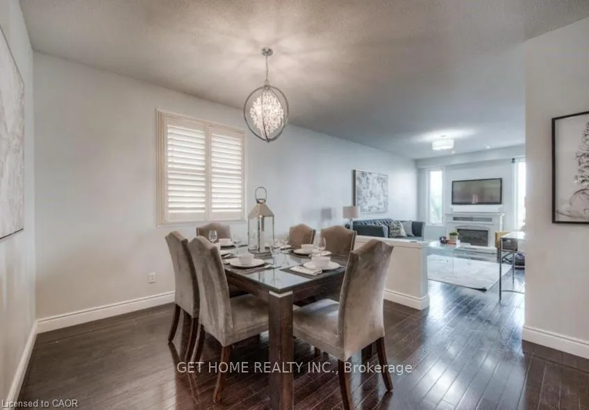 Photo 5 of 76 Isabella Street, Kitchener — HOMEH