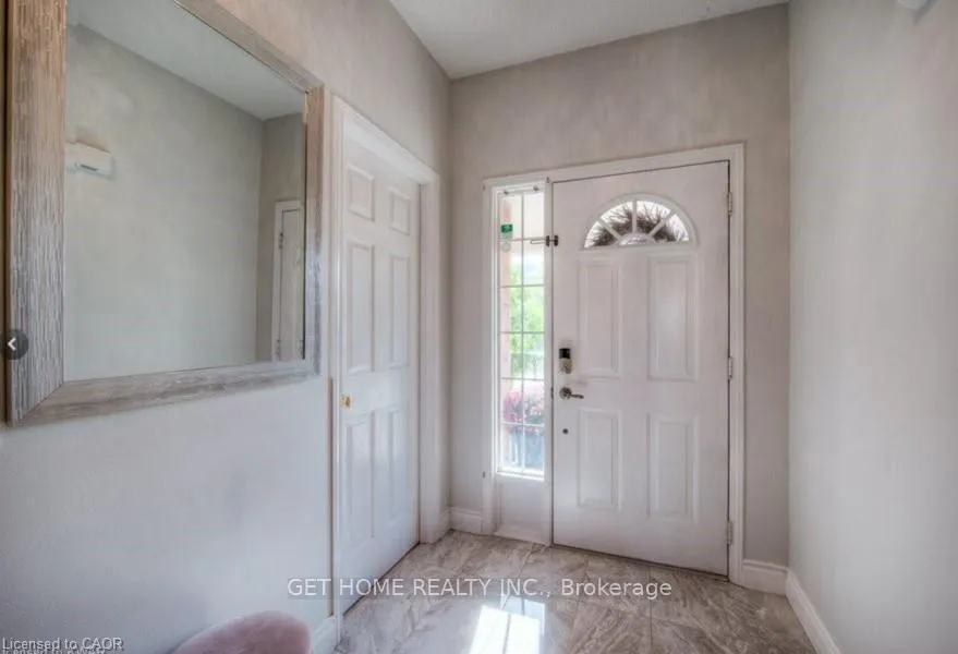 Photo 6 of 76 Isabella Street, Kitchener — HOMEH
