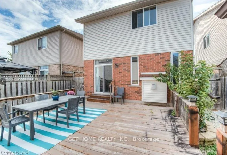 Photo 13 of 76 Isabella Street, Kitchener — HOMEH