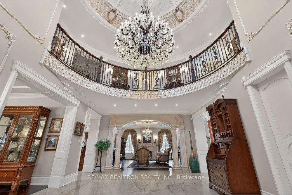 Photo 12 of 30 Nightfall Court, Vaughan, Kleinburg — HOMEH