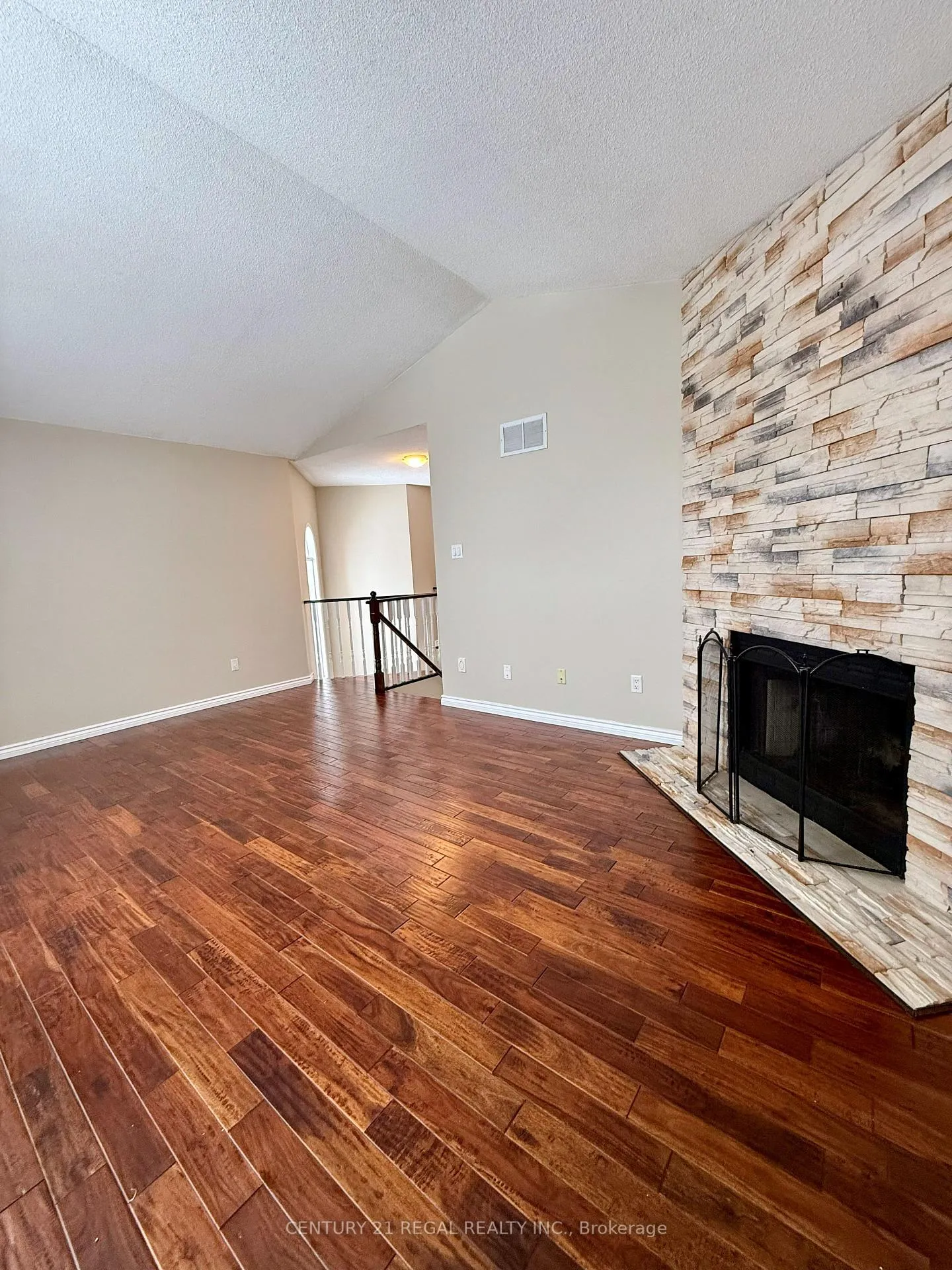 Photo 7 of 1901 Pine Grove Avenue, Pickering, Highbush — HOMEH