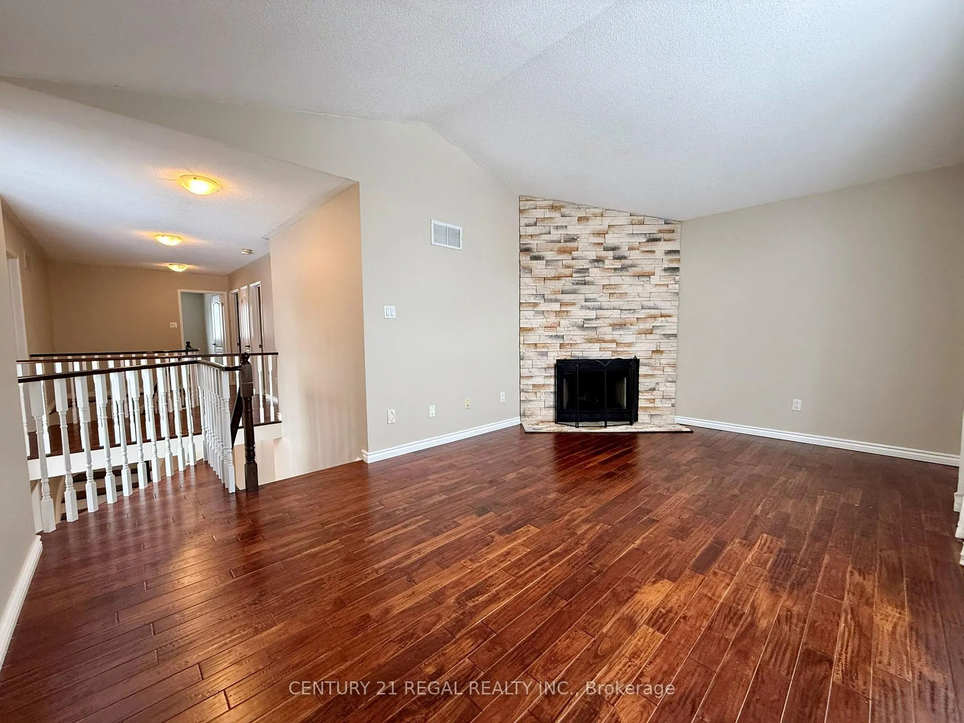 Photo 8 of 1901 Pine Grove Avenue, Pickering, Highbush — HOMEH