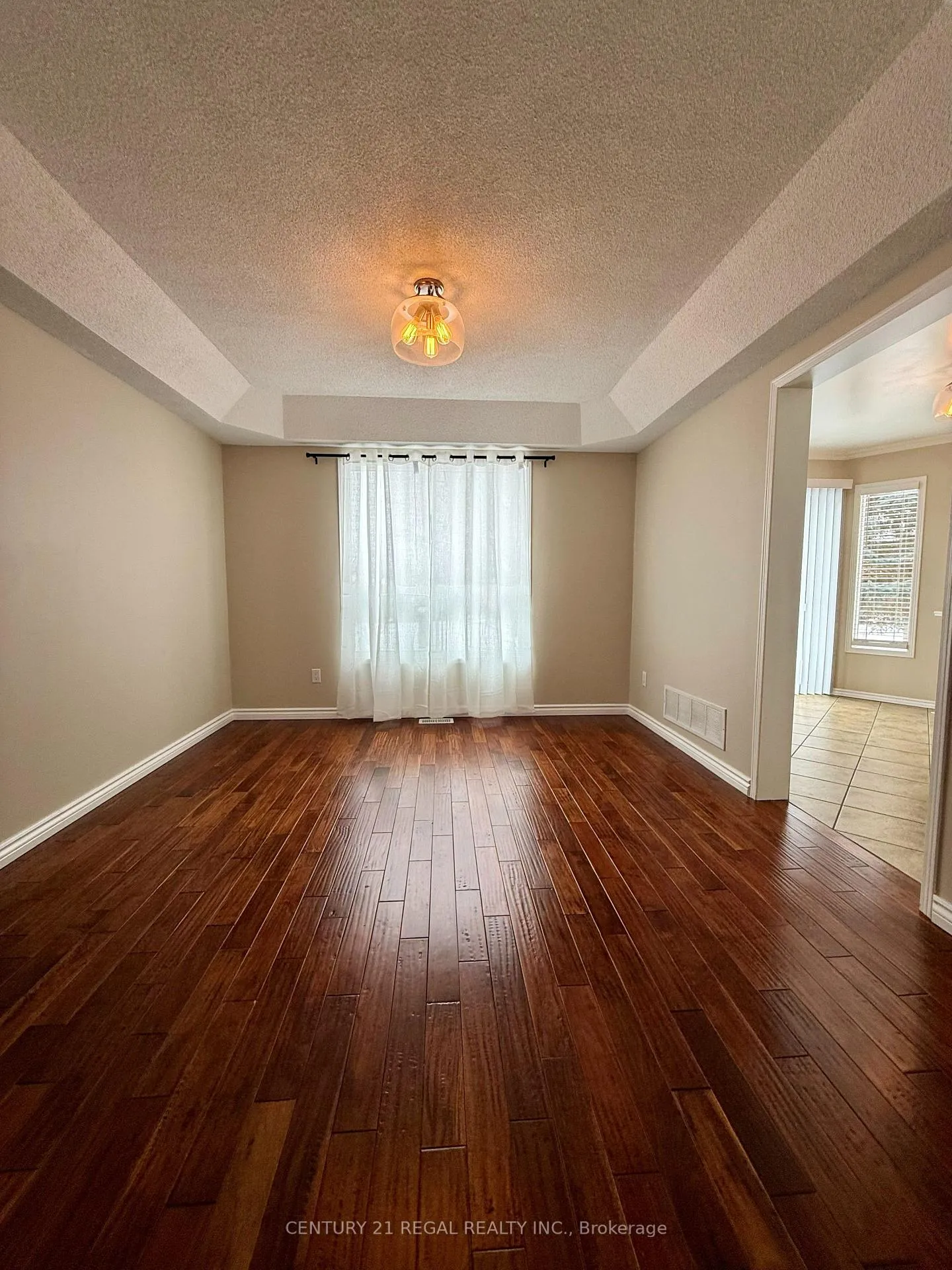 Photo 10 of 1901 Pine Grove Avenue, Pickering, Highbush — HOMEH