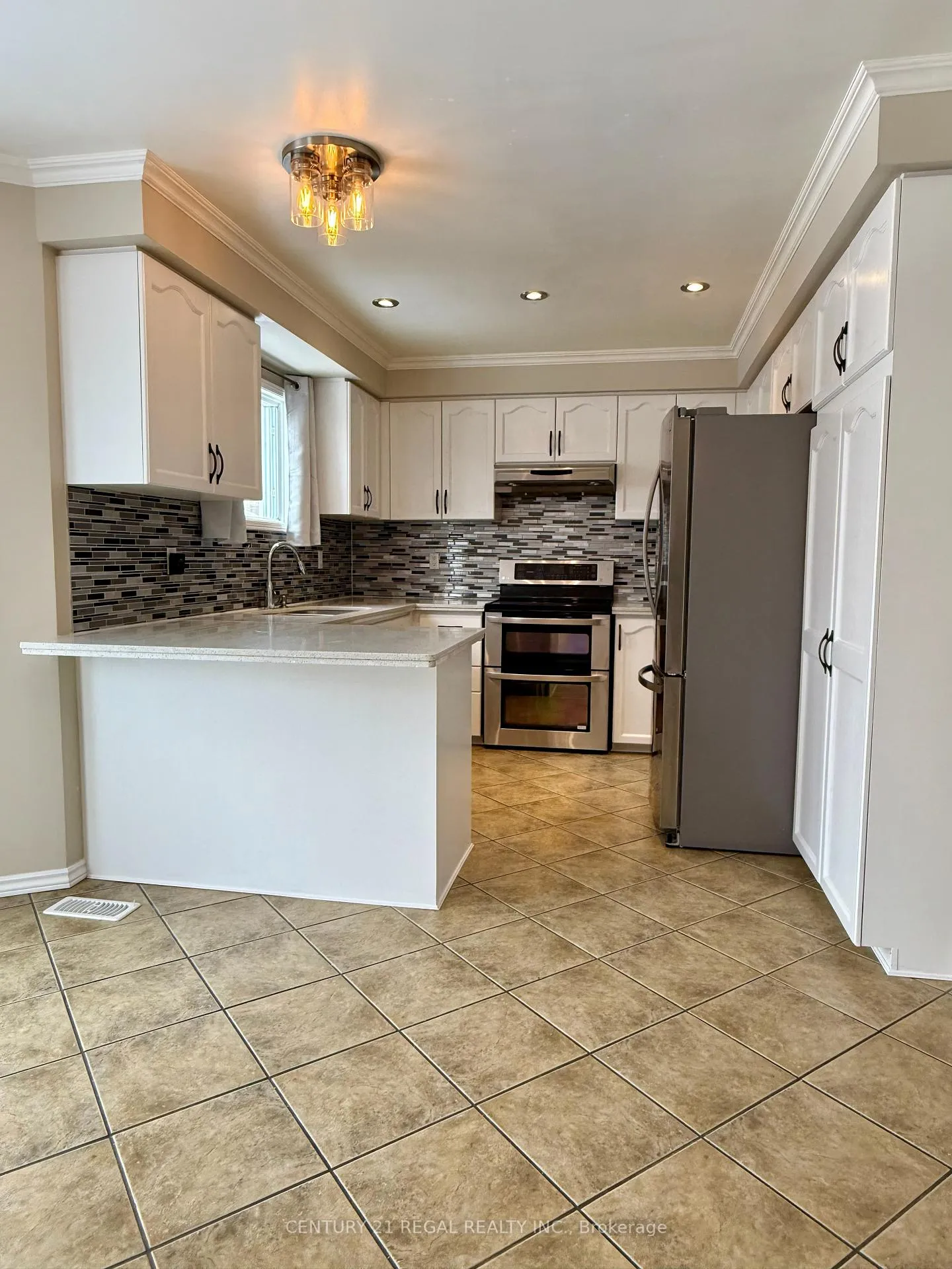 Photo 14 of 1901 Pine Grove Avenue, Pickering, Highbush — HOMEH