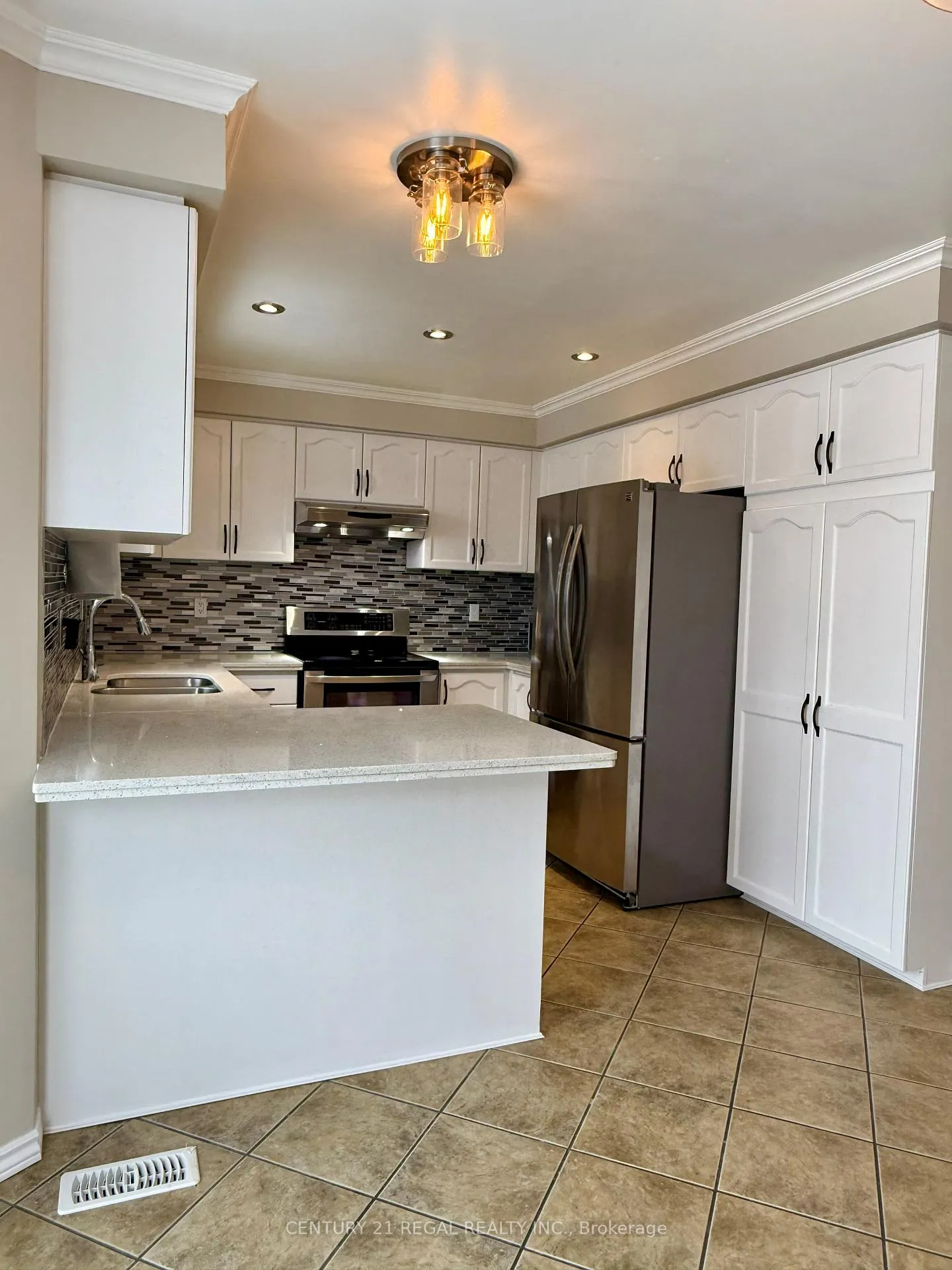 Photo 16 of 1901 Pine Grove Avenue, Pickering, Highbush — HOMEH