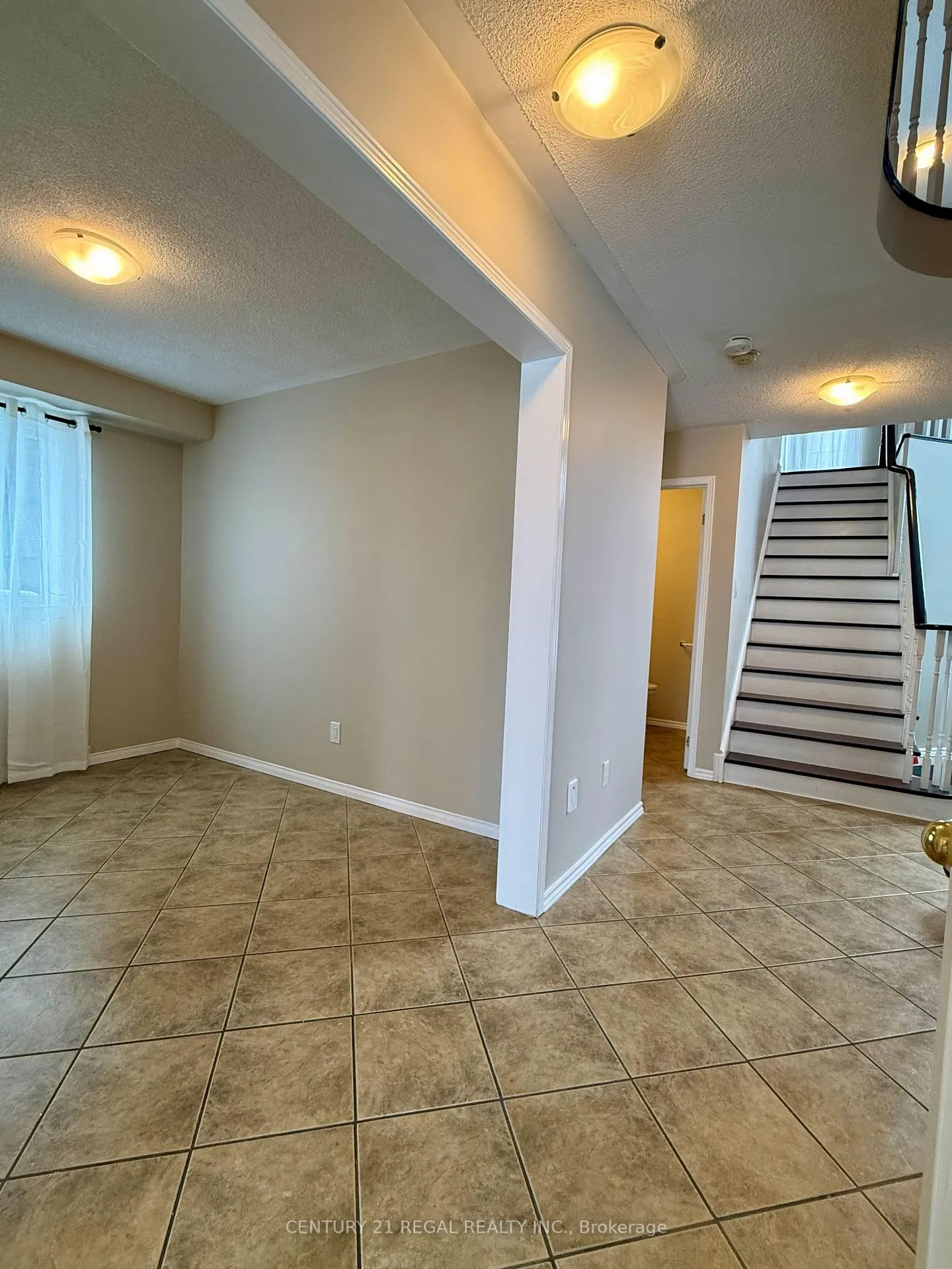 Photo 19 of 1901 Pine Grove Avenue, Pickering, Highbush — HOMEH