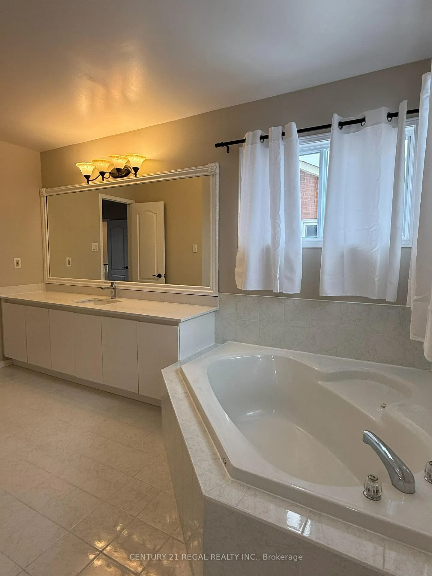 Photo 36 of 1901 Pine Grove Avenue, Pickering, Highbush — HOMEH