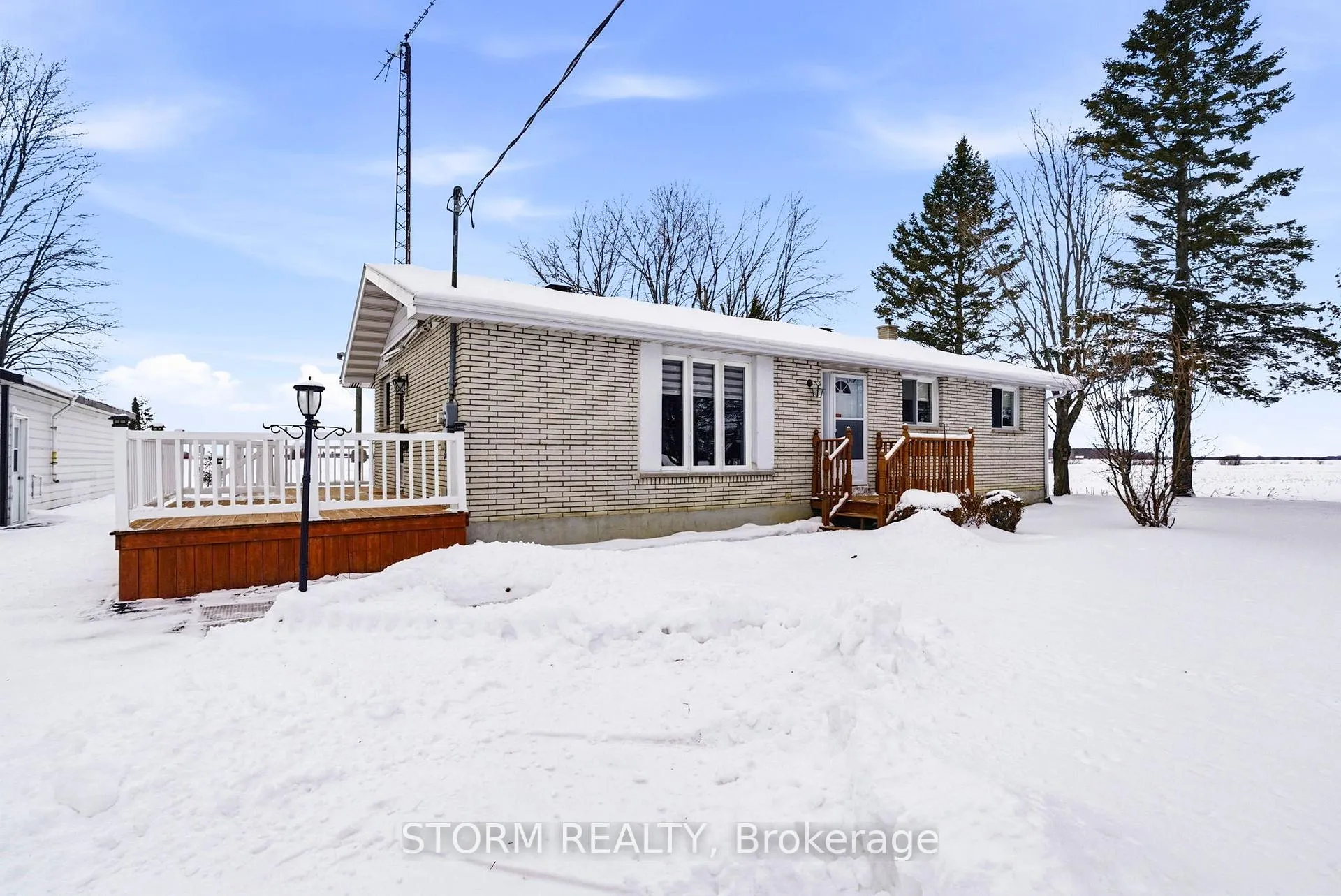 Front of 3410 Goldfield Road S