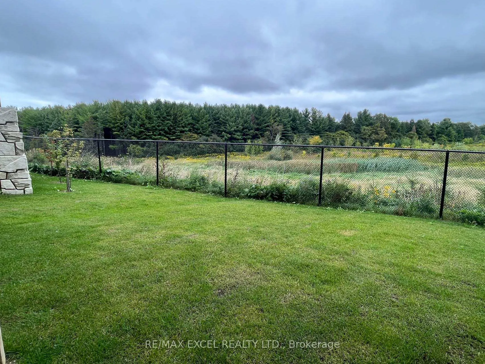 Photo 3 of 24 Stubbs Lane, Aurora, Rural Aurora — HOMEH