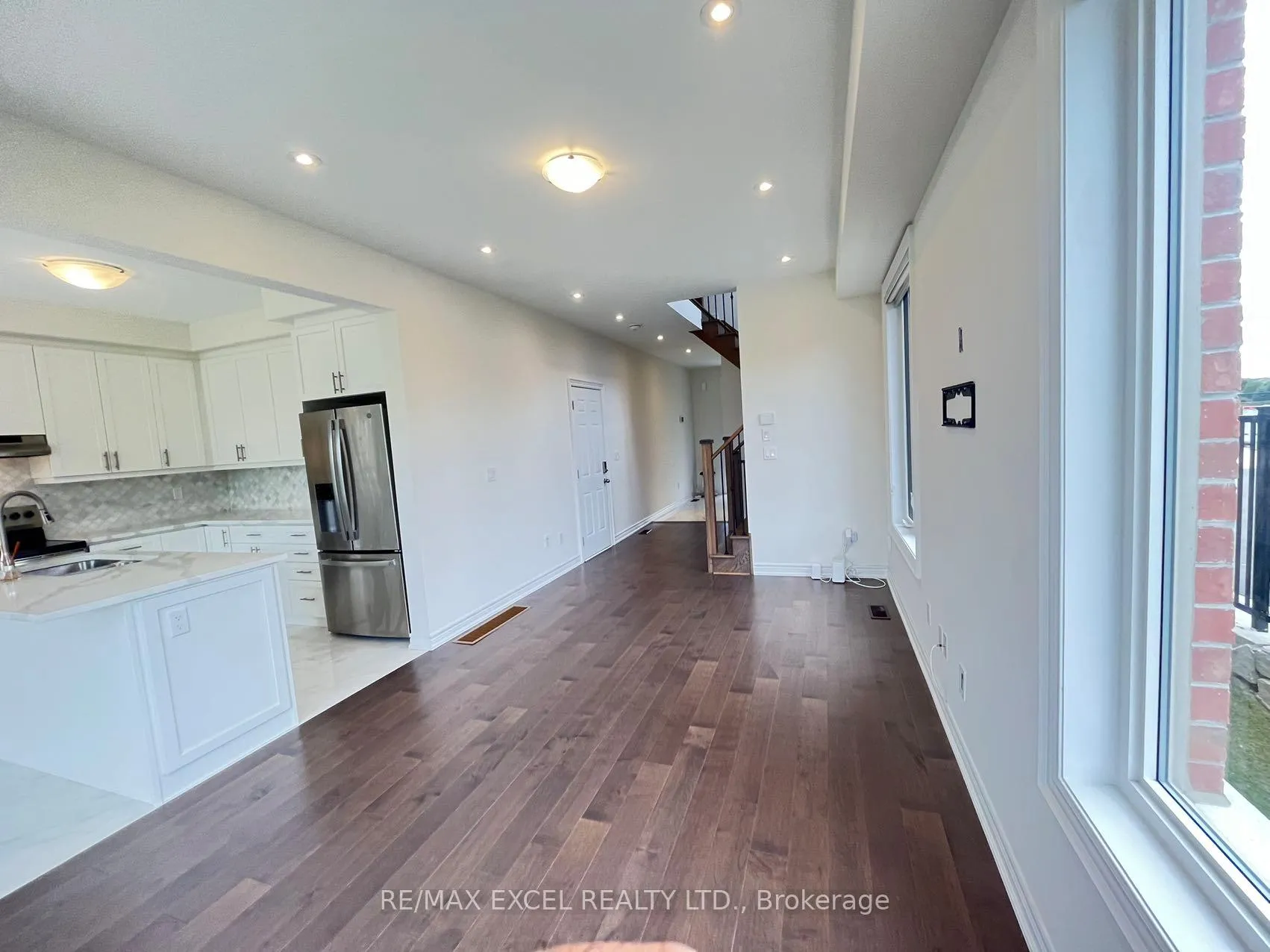 Photo 5 of 24 Stubbs Lane, Aurora, Rural Aurora — HOMEH