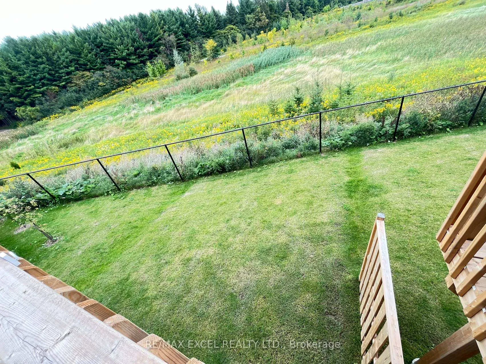 Photo 33 of 24 Stubbs Lane, Aurora, Rural Aurora — HOMEH