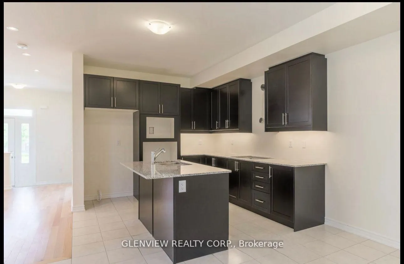 Photo 11 of 5 Mountainside Crescent, Whitby, Rolling Acres — HOMEH