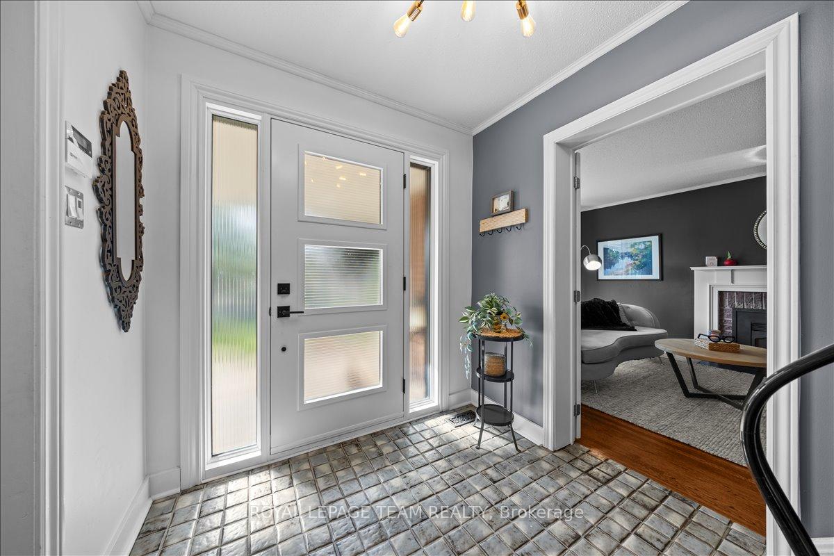 Photo 5 of 1371 Pebble Road, Ottawa, South Keys — HOMEH