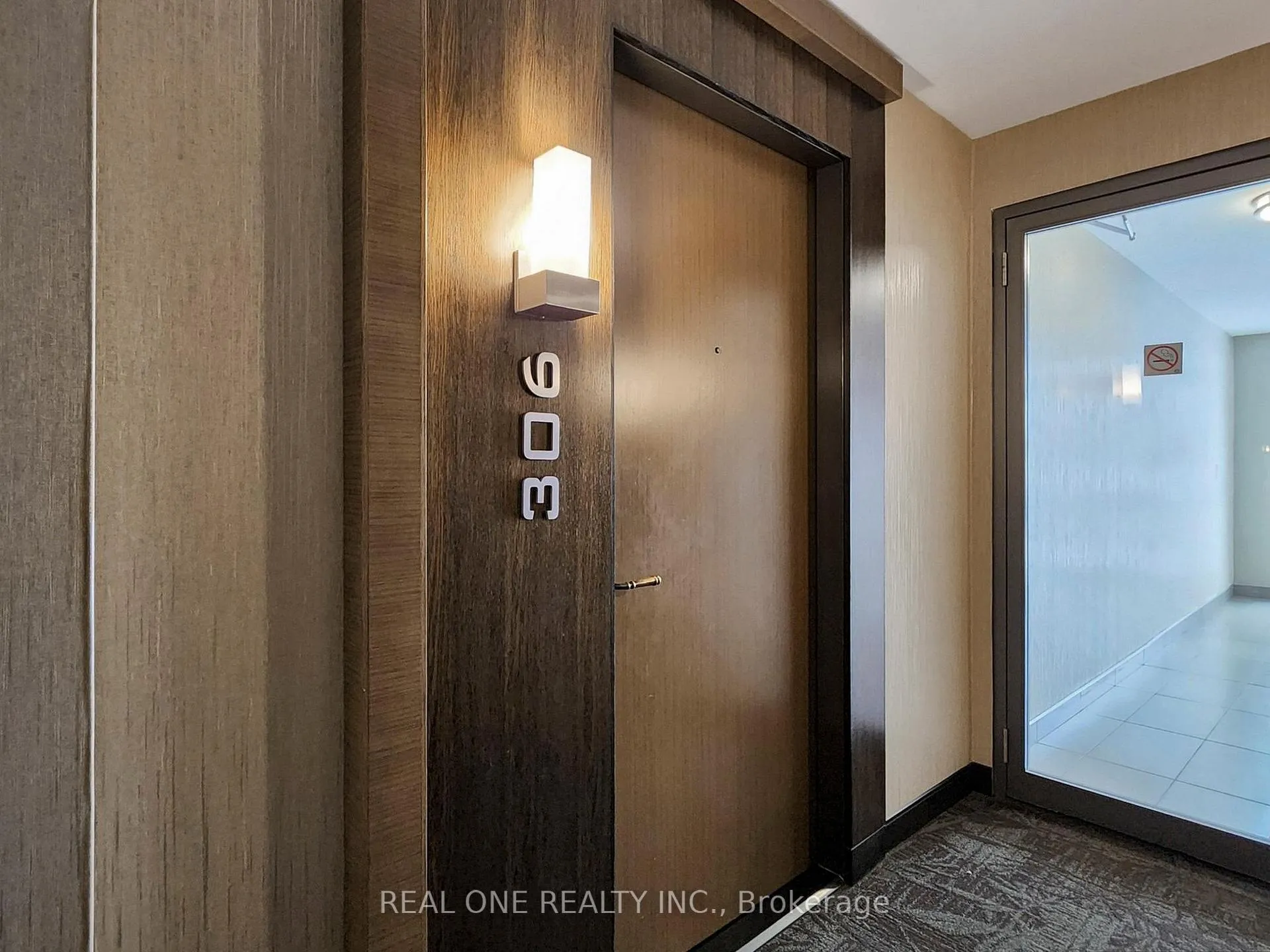 Photo 6 of Unit #306, 1 Uptown Drive, Markham, Unionville — HOMEH
