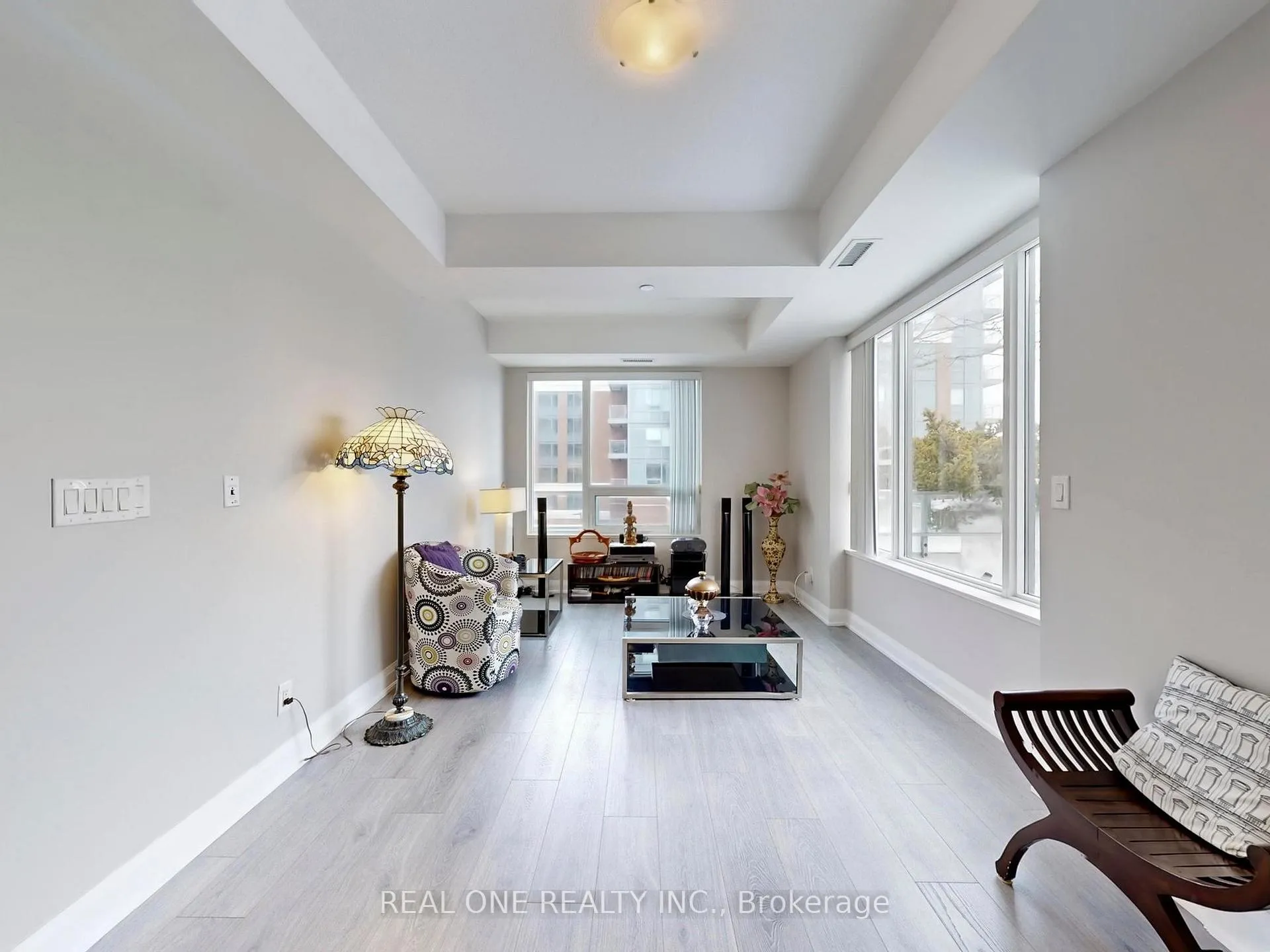 Photo 7 of Unit #306, 1 Uptown Drive, Markham, Unionville — HOMEH