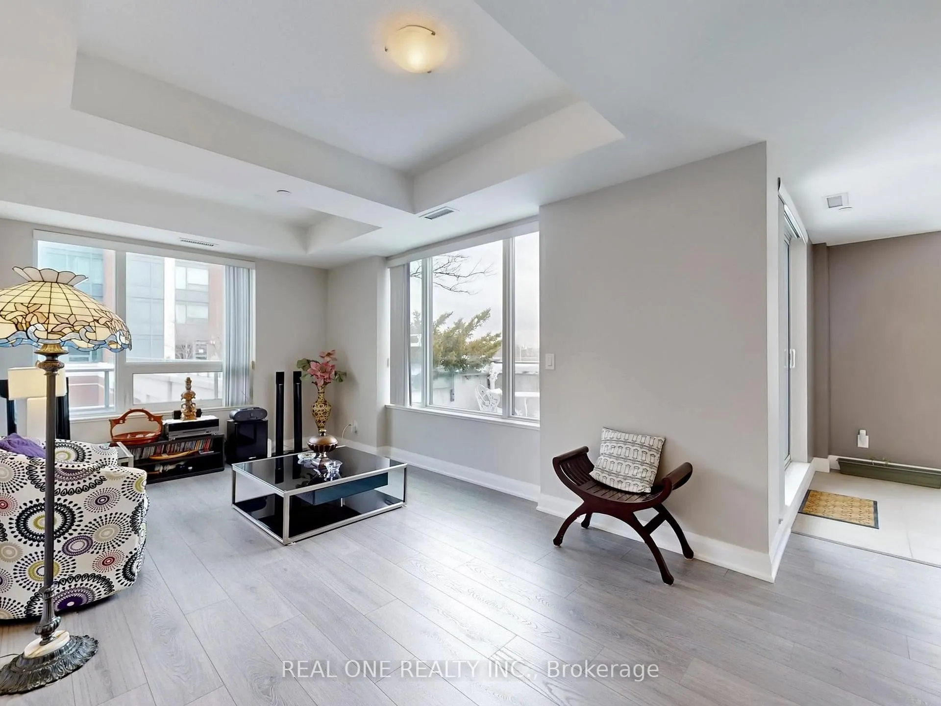 Photo 9 of Unit #306, 1 Uptown Drive, Markham, Unionville — HOMEH
