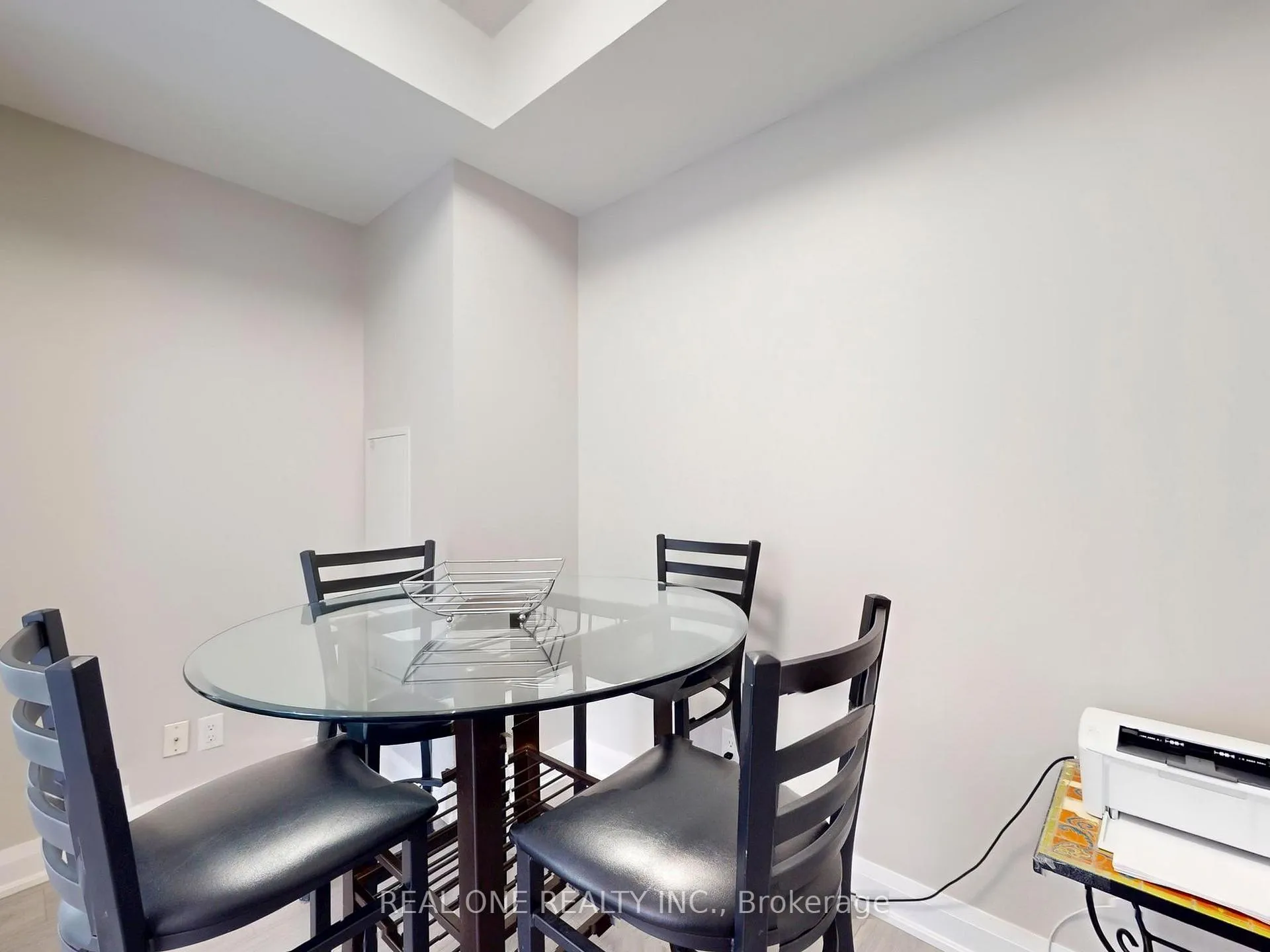 Photo 15 of Unit #306, 1 Uptown Drive, Markham, Unionville — HOMEH
