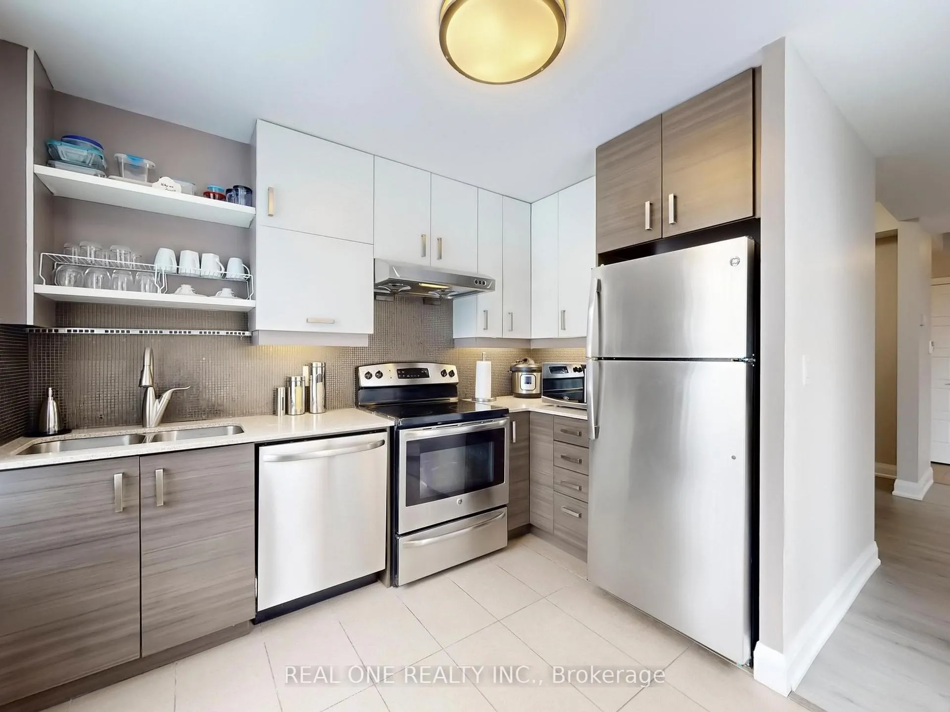 Photo 17 of Unit #306, 1 Uptown Drive, Markham, Unionville — HOMEH