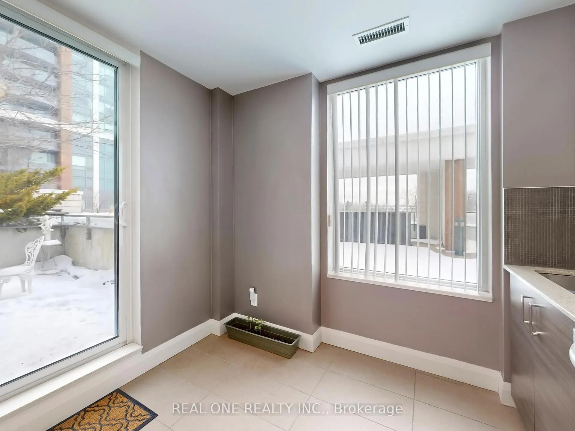 Photo 20 of Unit #306, 1 Uptown Drive, Markham, Unionville — HOMEH
