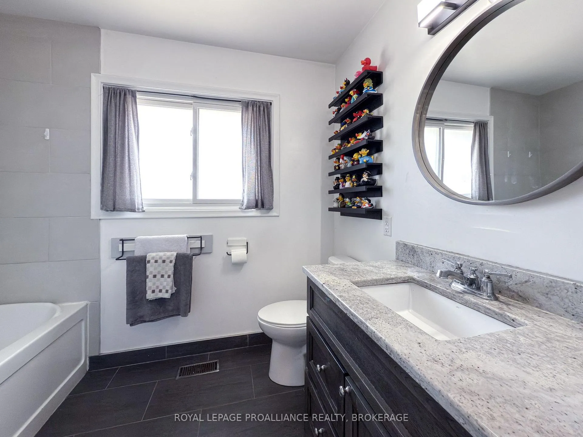 Photo 12 of 70 Briscoe Street, Loyalist, Amherstview — HOMEH