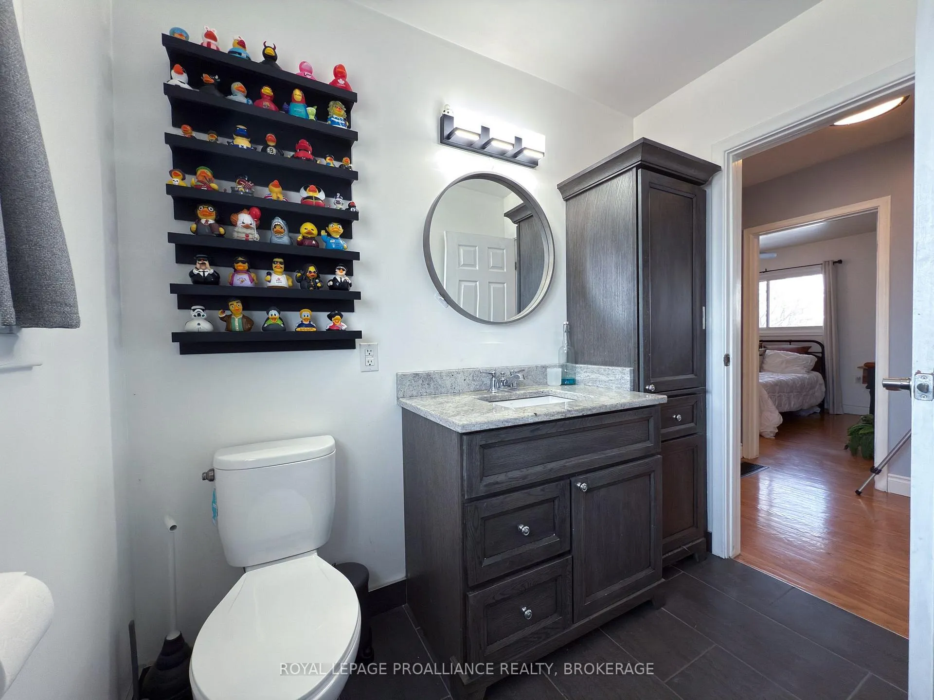 Photo 14 of 70 Briscoe Street, Loyalist, Amherstview — HOMEH