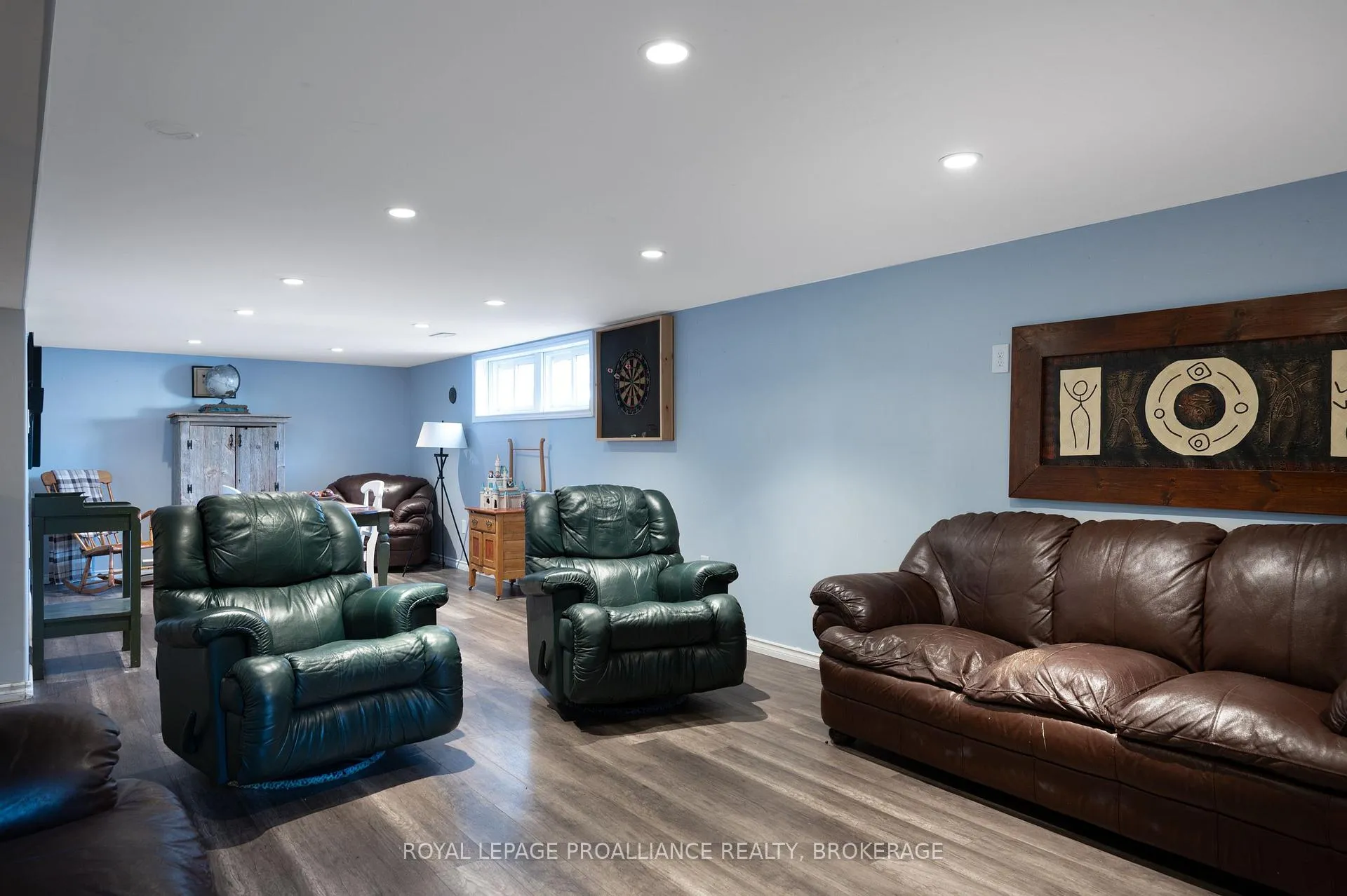 Photo 22 of 70 Briscoe Street, Loyalist, Amherstview — HOMEH