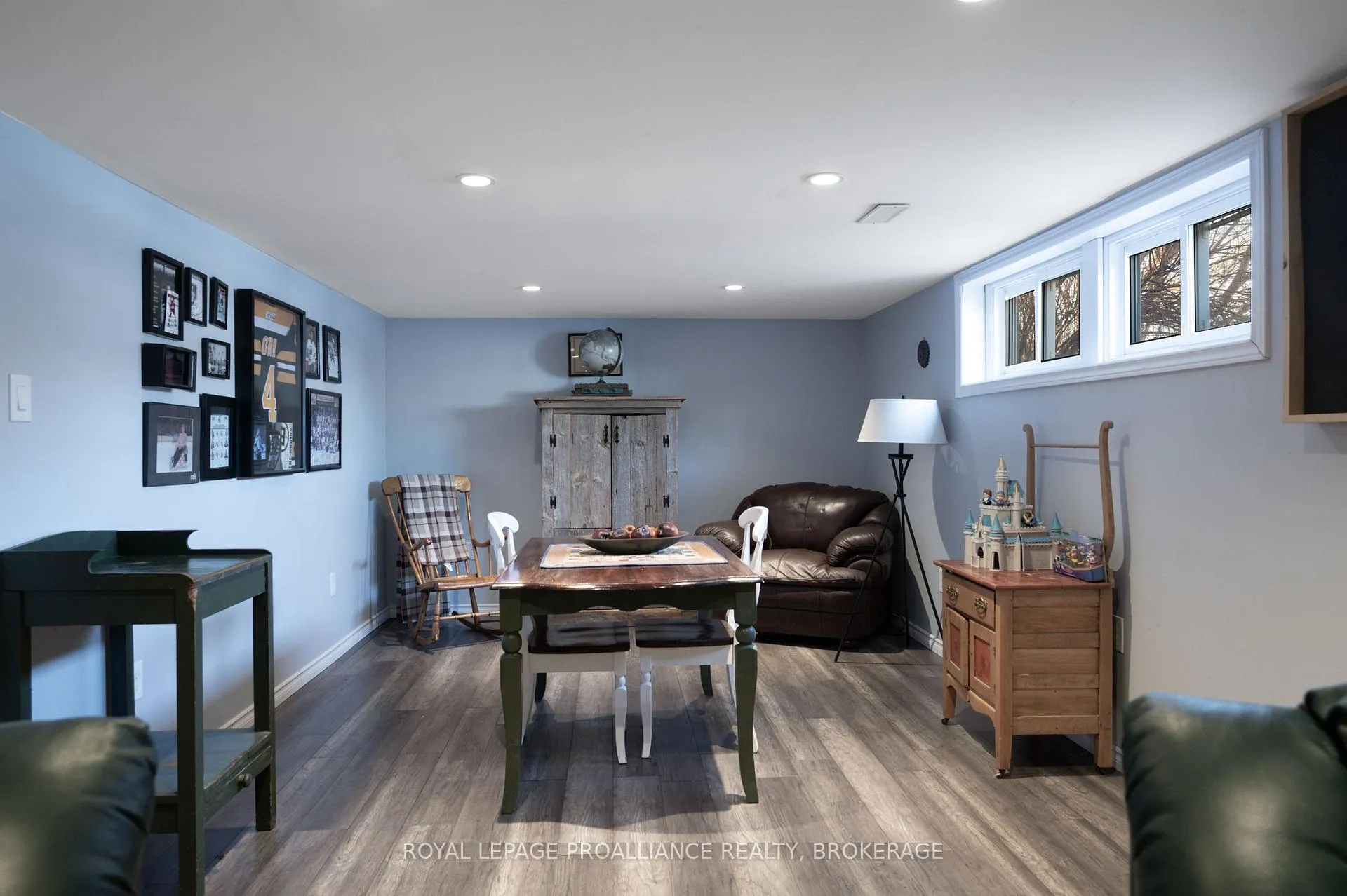 Photo 23 of 70 Briscoe Street, Loyalist, Amherstview — HOMEH