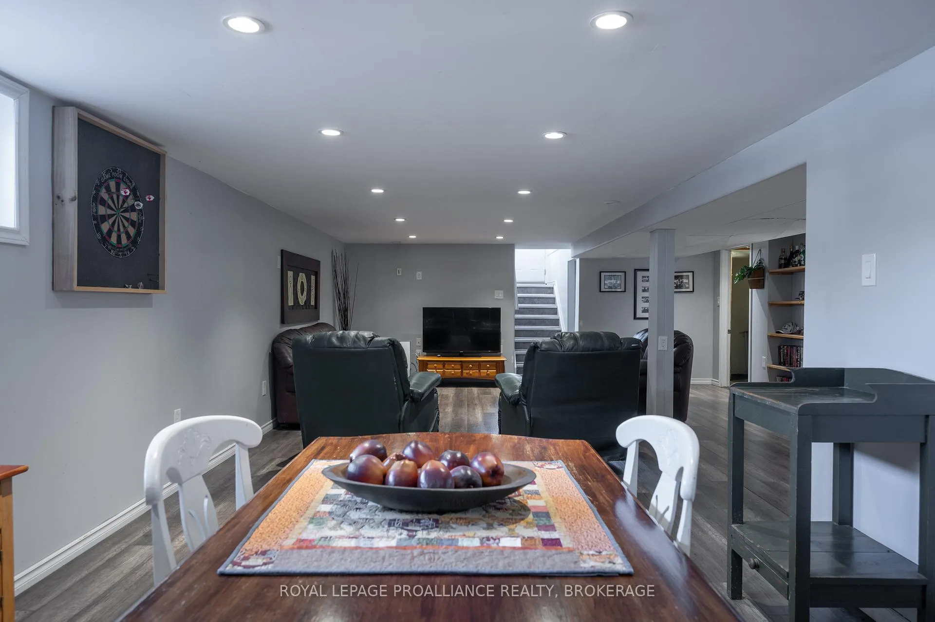 Photo 25 of 70 Briscoe Street, Loyalist, Amherstview — HOMEH