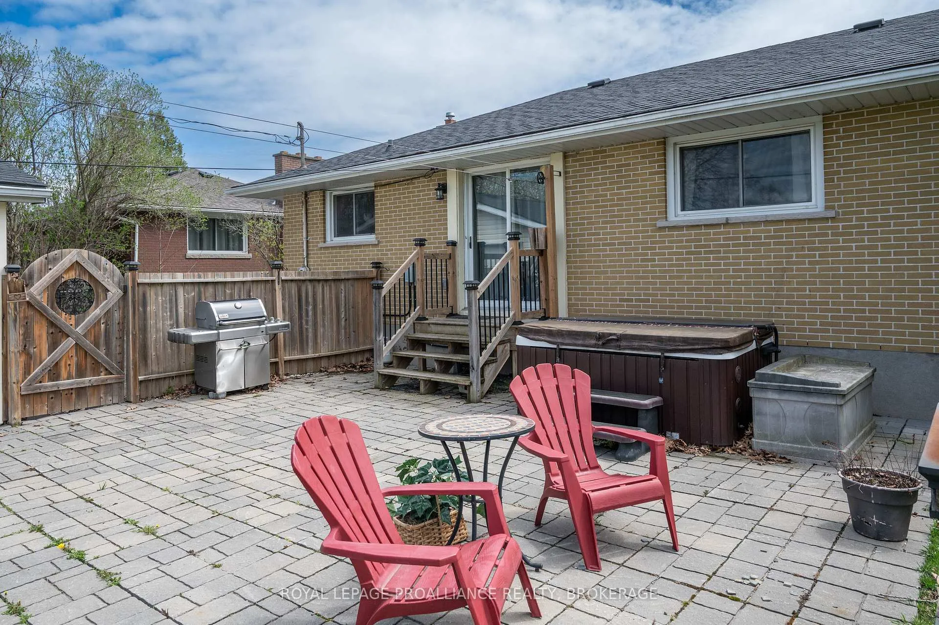 Photo 32 of 70 Briscoe Street, Loyalist, Amherstview — HOMEH
