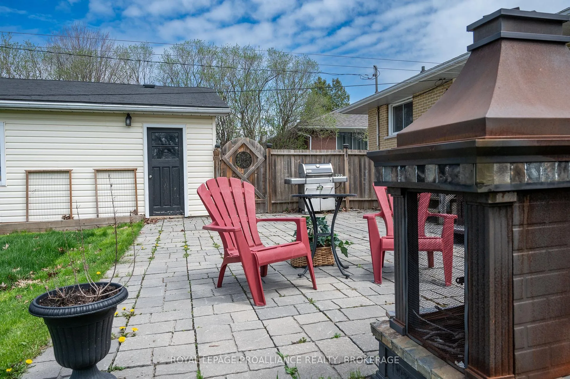 Photo 33 of 70 Briscoe Street, Loyalist, Amherstview — HOMEH