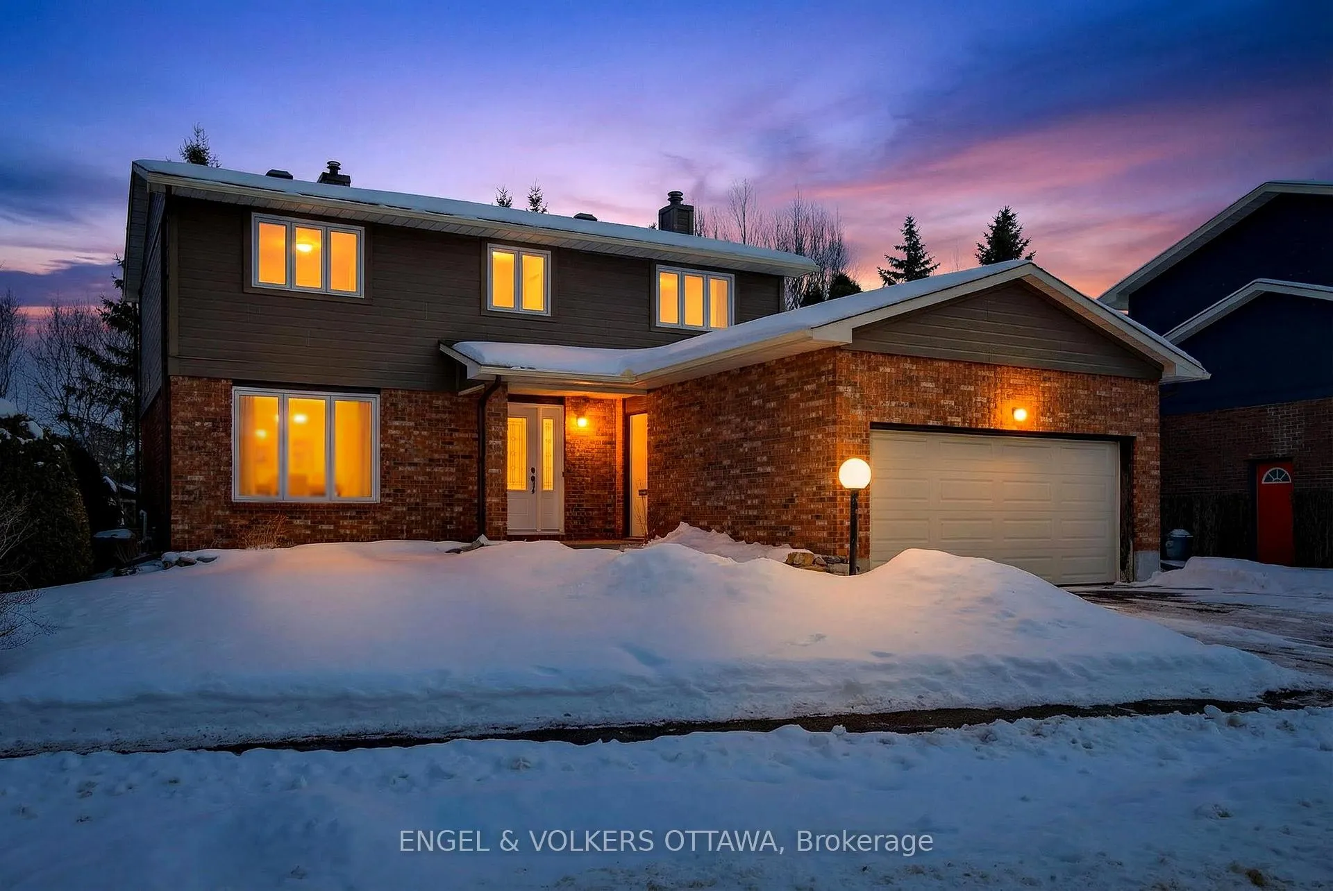 Photo 2 of 82 Leacock Drive, Ottawa, Kanata - Beaverbrook — HOMEH