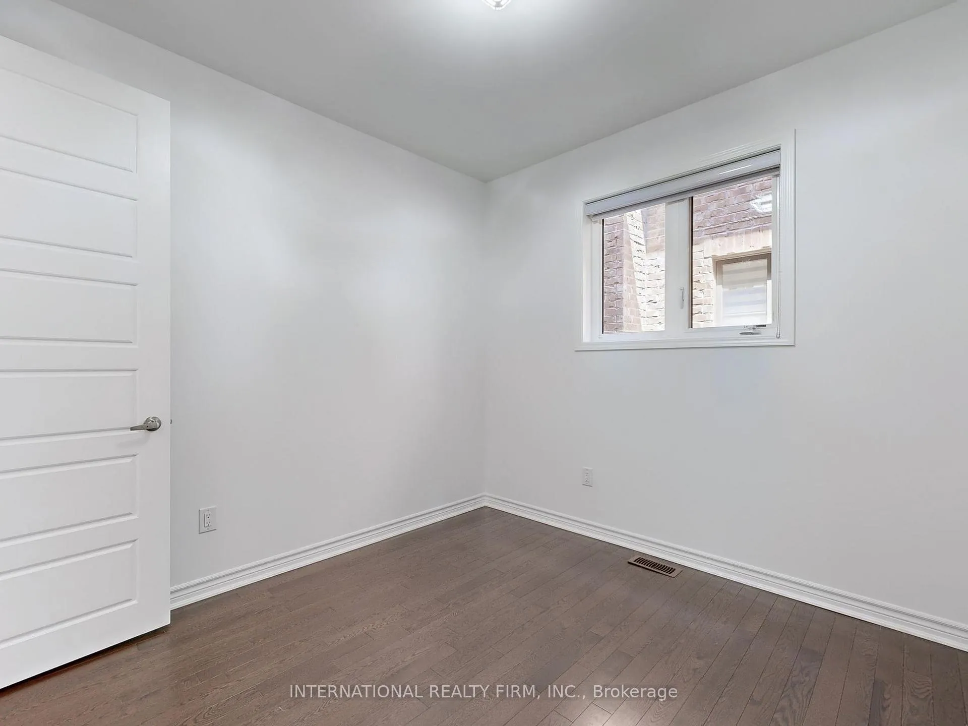 Photo 5 of 59 Westfield Drive, Whitby, Lynde Creek — HOMEH
