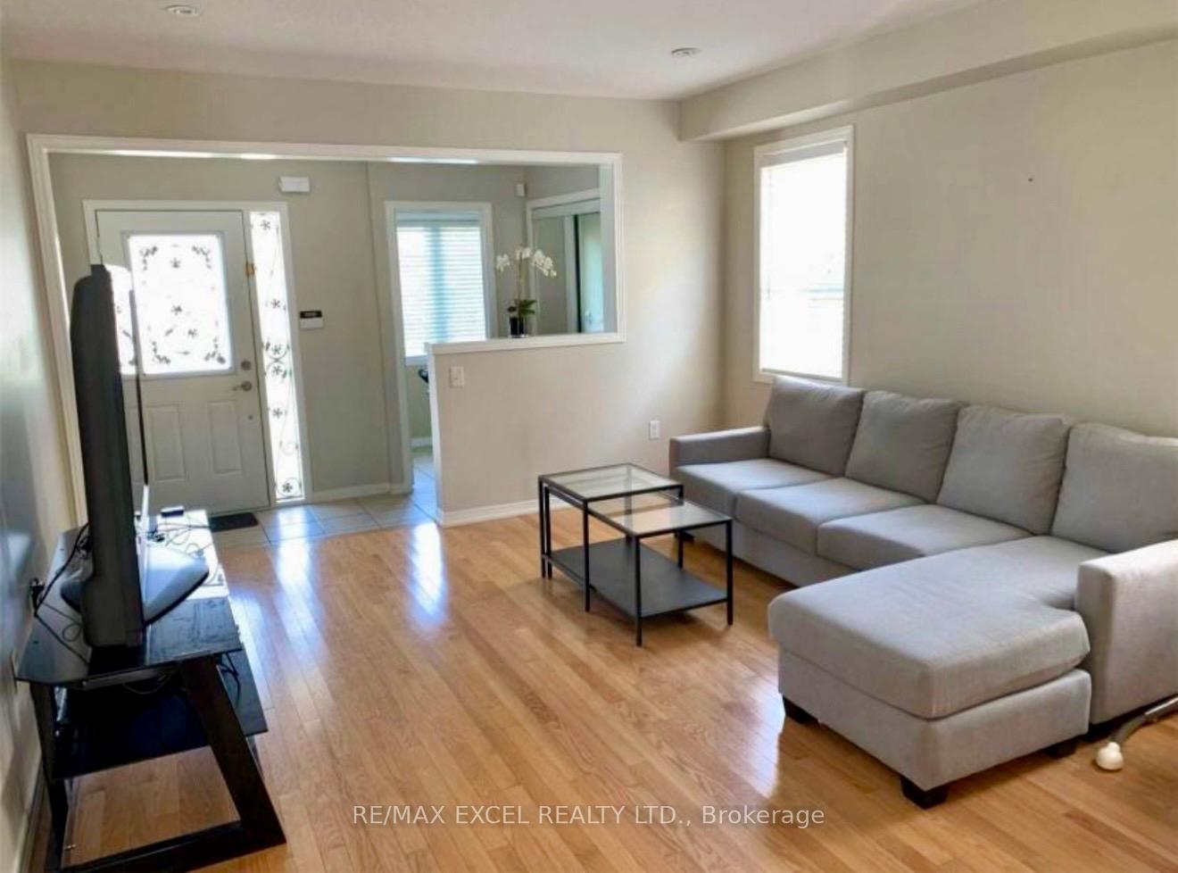Photo 4 of 87 Rosario Drive, Vaughan, Vellore Village — HOMEH