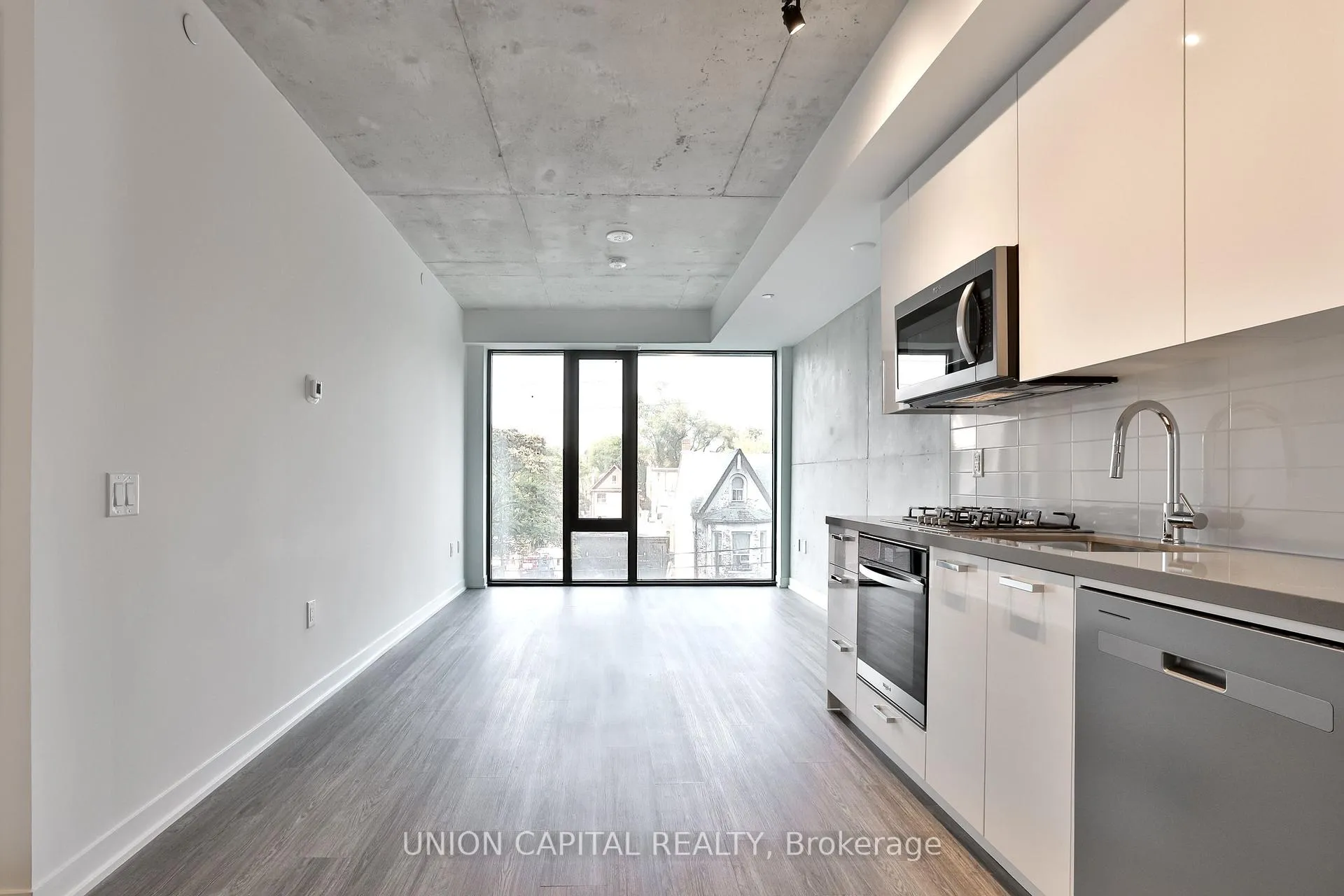 Front of Unit 202, 195 McCaul Street