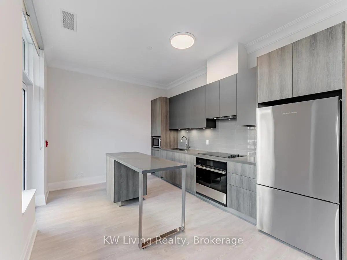 Photo 6 of Unit 102, 18 Water Walk Drive, Markham, Unionville — HOMEH