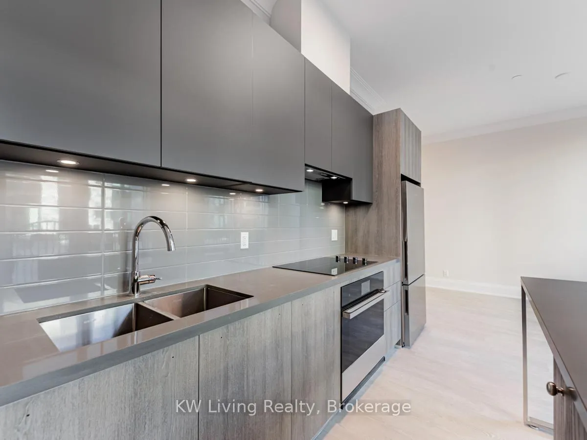 Photo 8 of Unit 102, 18 Water Walk Drive, Markham, Unionville — HOMEH