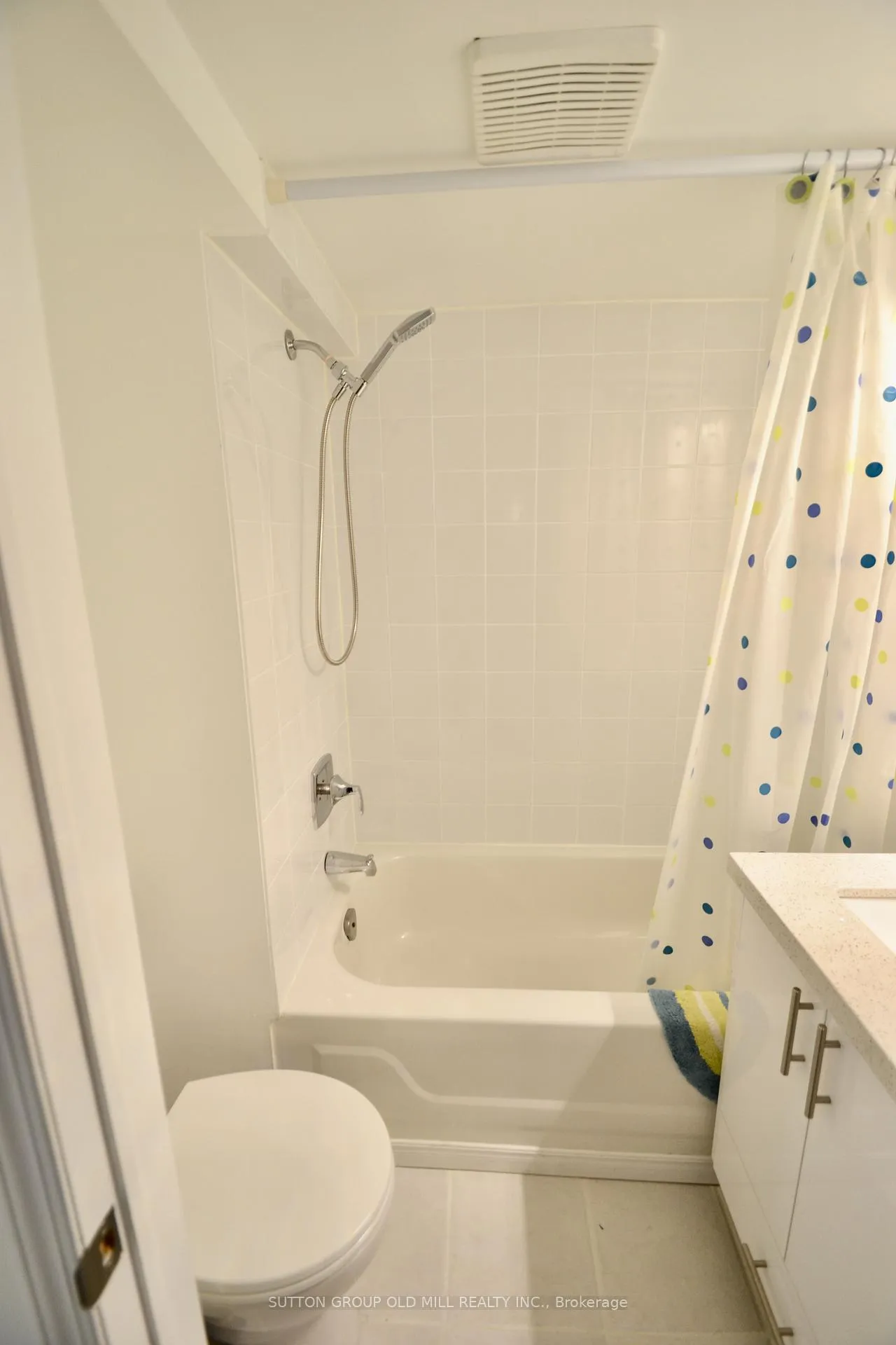 Photo 19 of Unit Lower, 180 Madison Avenue, Toronto, The Annex — HOMEH