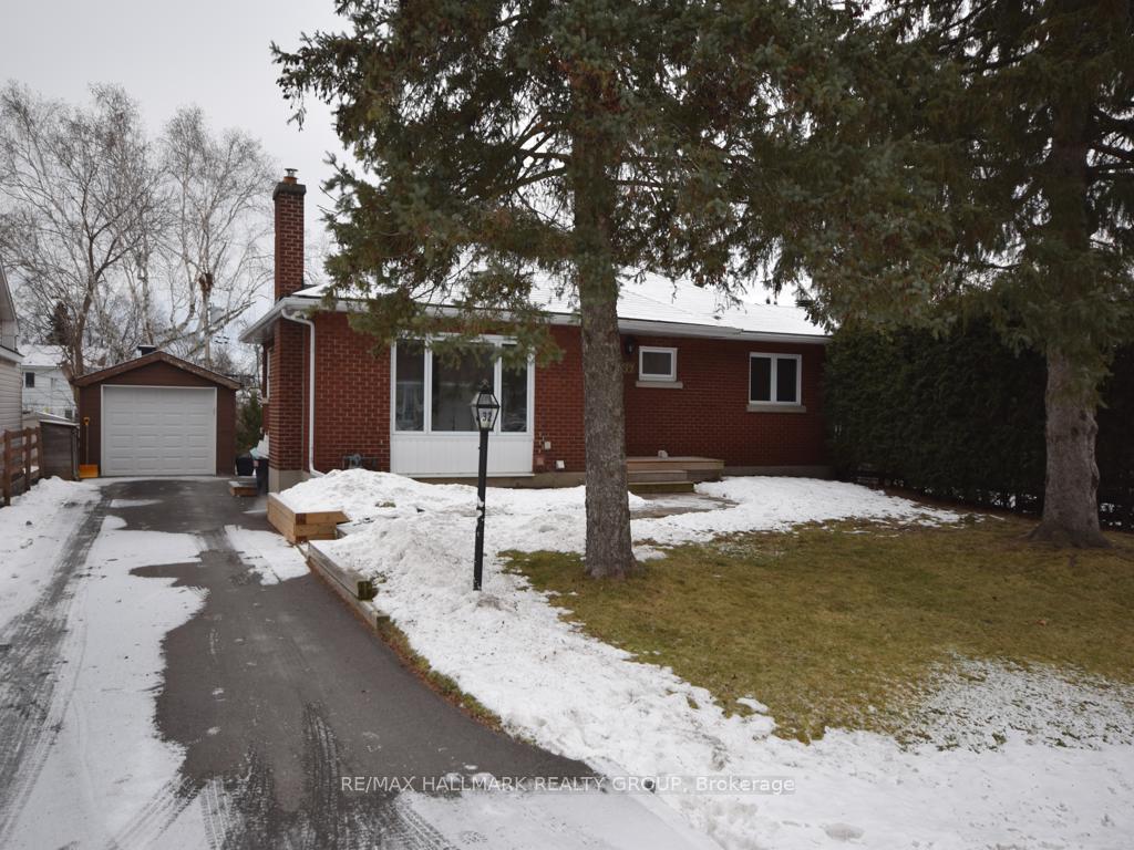 Photo 1 of 32 Epworth Avenue, Ottawa, Meadowlands/St. Claire Gardens — HOMEH