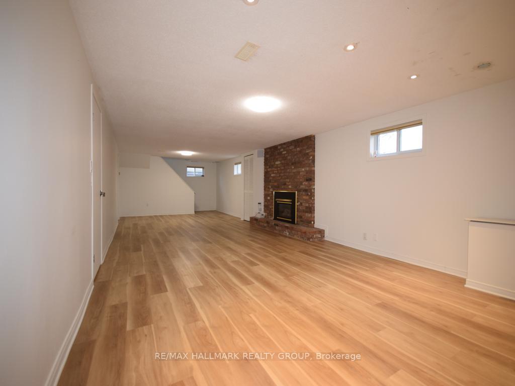Photo 10 of 32 Epworth Avenue, Ottawa, Meadowlands/St. Claire Gardens — HOMEH