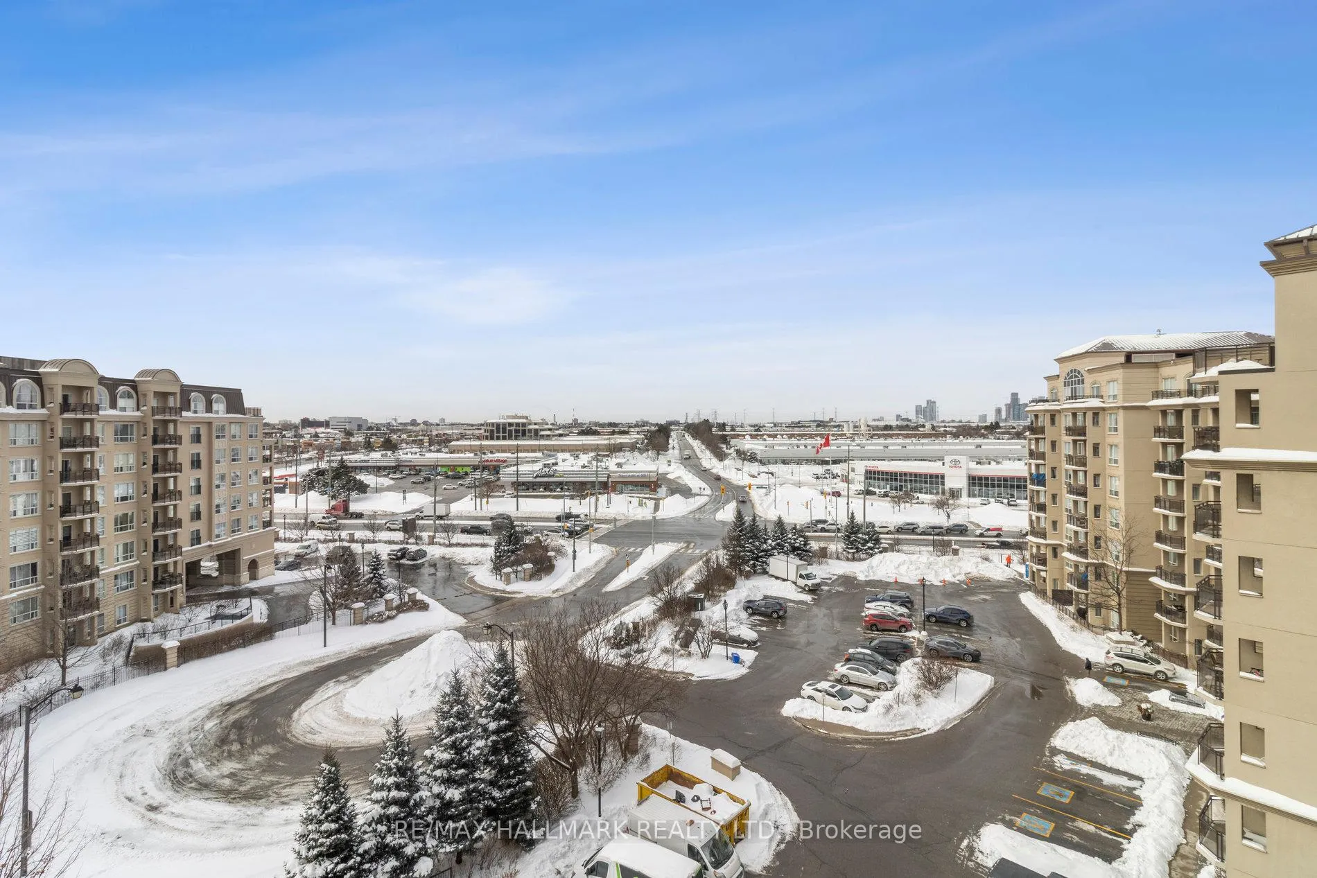 Photo 19 of Unit 713, 2 Maison Parc Court, Vaughan, Lakeview Estates — HOMEH
