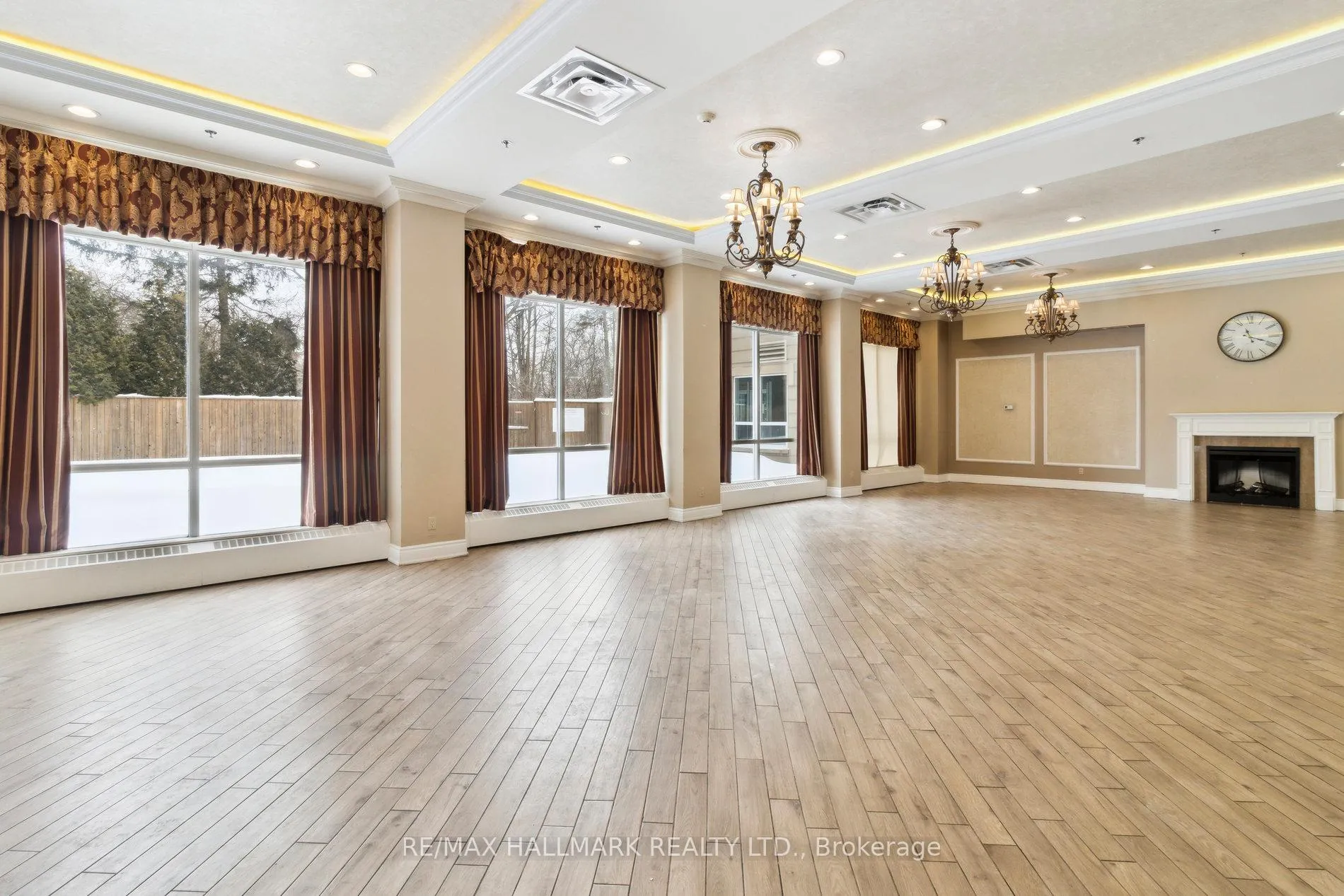 Photo 22 of Unit 713, 2 Maison Parc Court, Vaughan, Lakeview Estates — HOMEH
