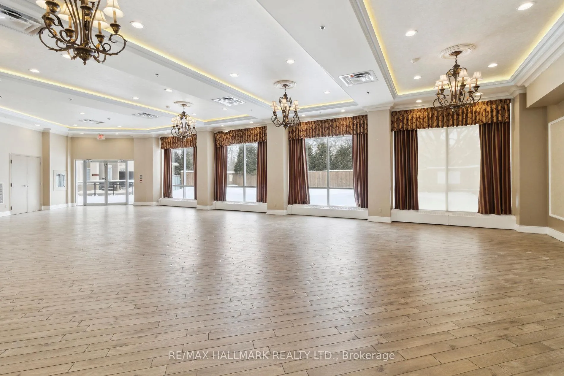 Photo 23 of Unit 713, 2 Maison Parc Court, Vaughan, Lakeview Estates — HOMEH