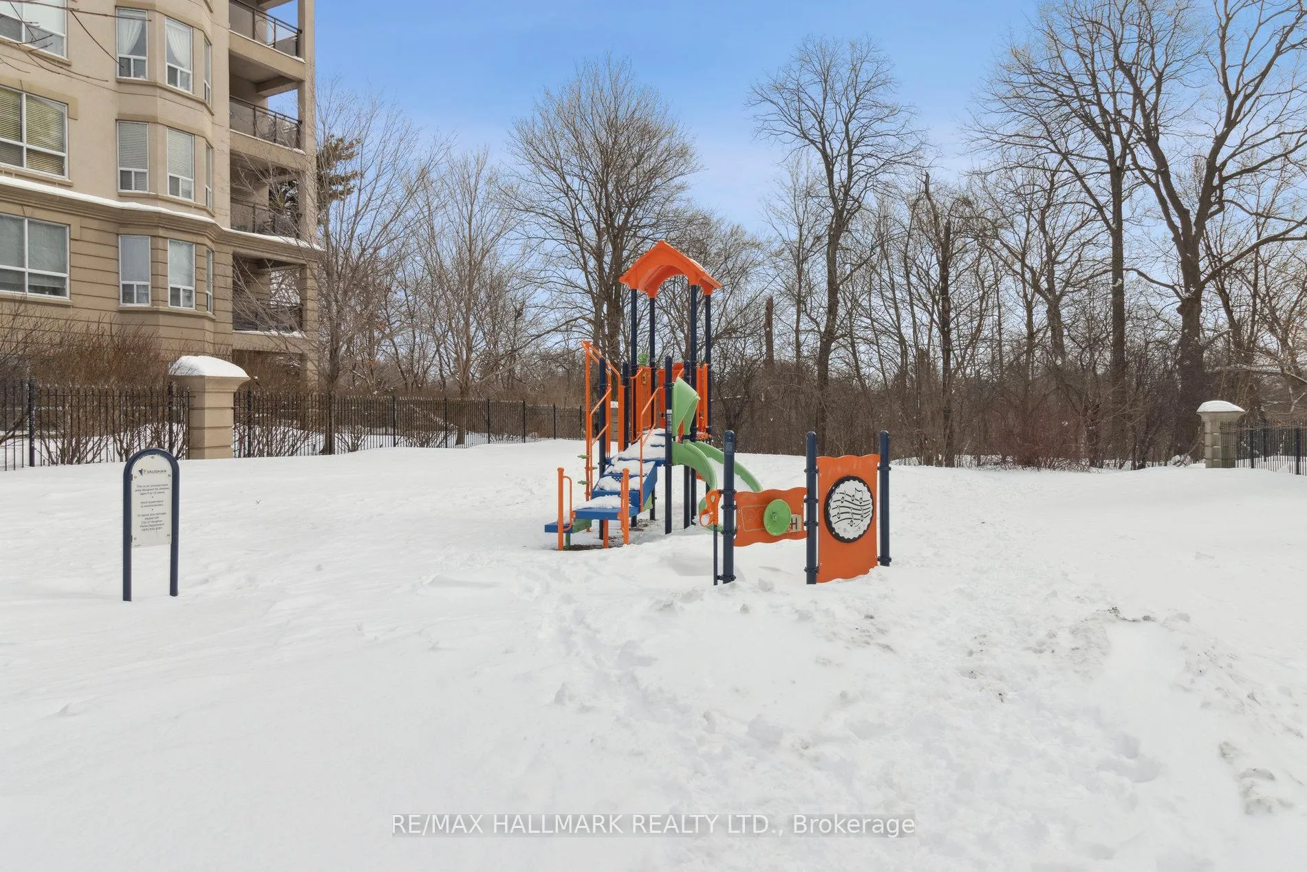 Photo 30 of Unit 713, 2 Maison Parc Court, Vaughan, Lakeview Estates — HOMEH